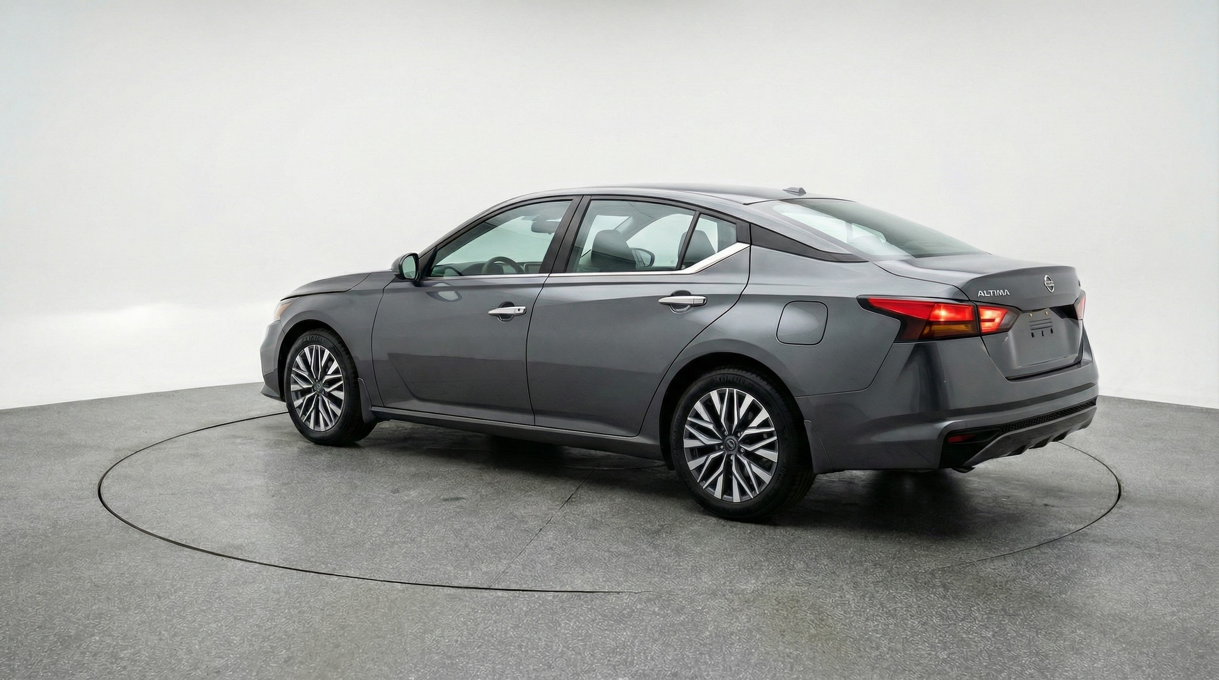 Thumbnail: 2025 Nissan Altima - 5