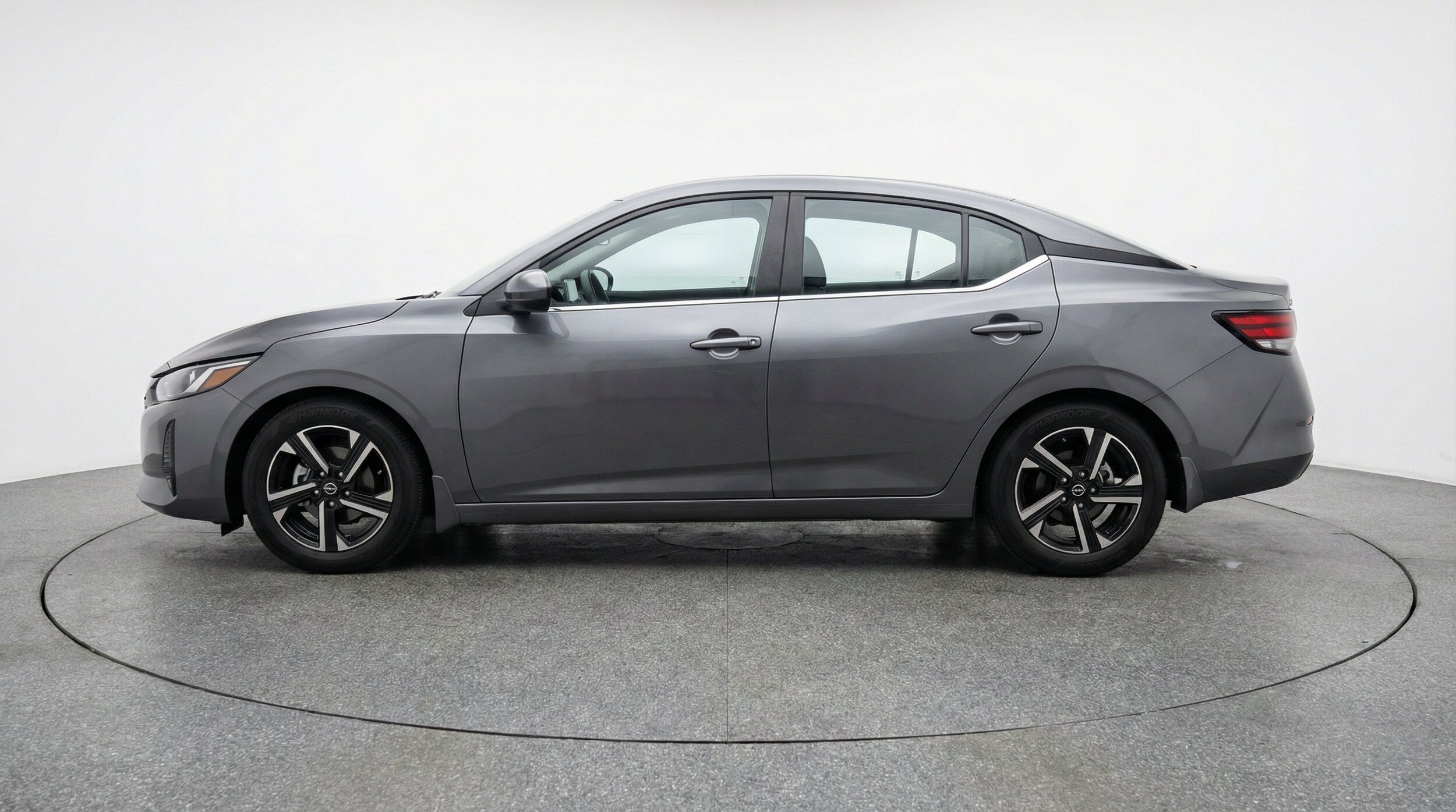 Thumbnail: 2025 Nissan Sentra - 5