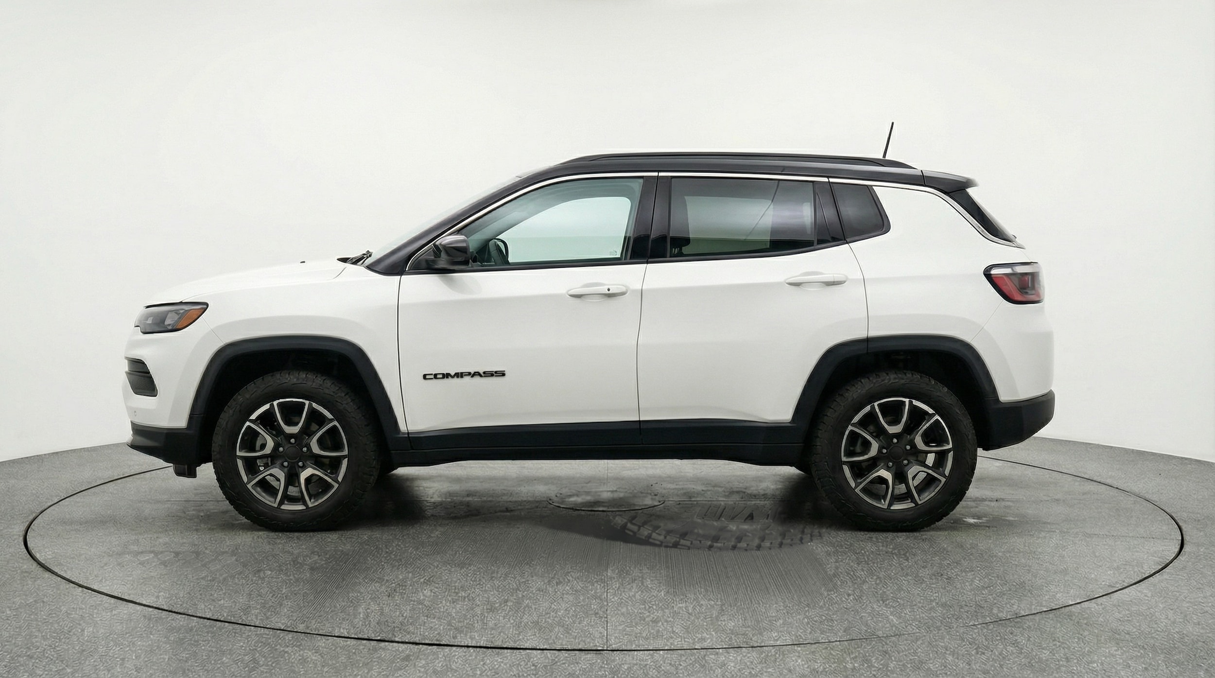 Thumbnail: 2025 Jeep Compass - 4