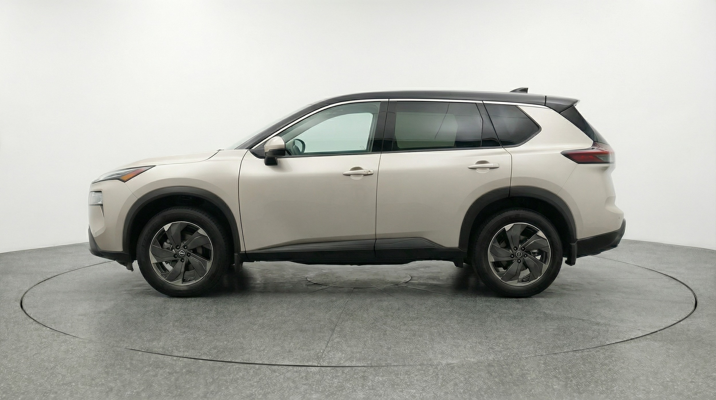 Thumbnail: 2025 Nissan Rogue - 4