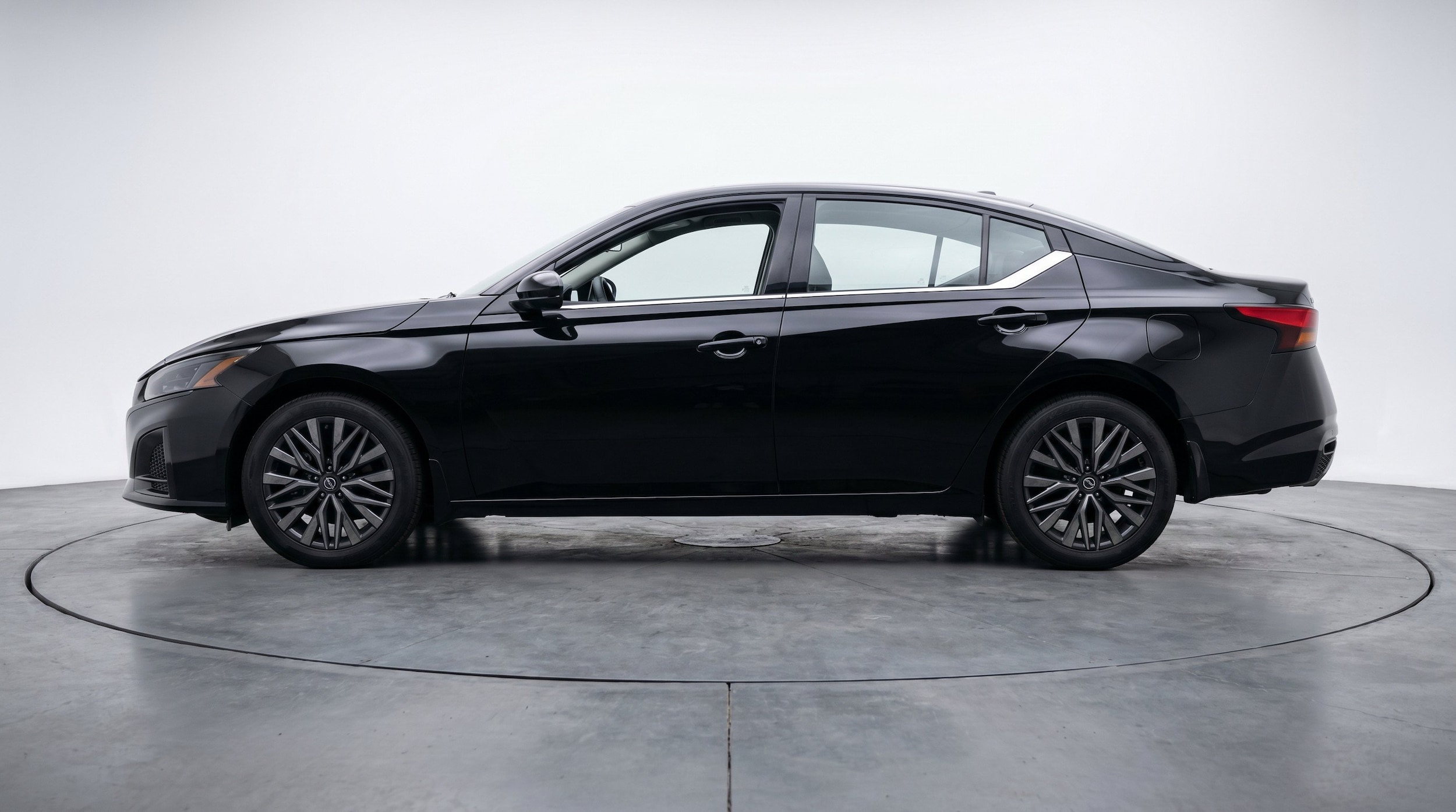 Thumbnail: 2026 Nissan Altima - 5