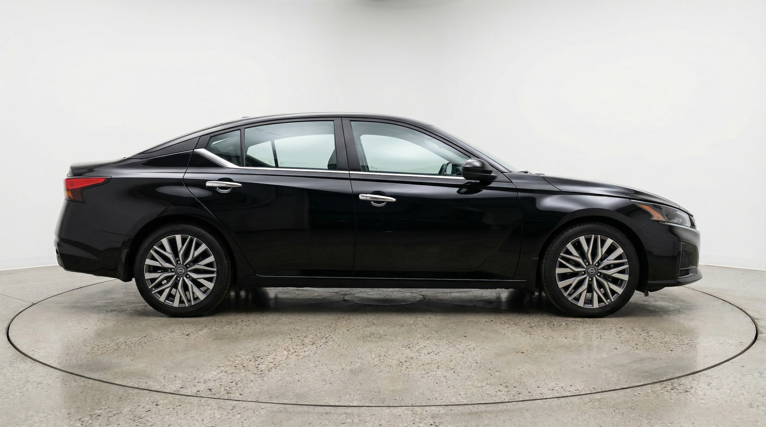 Thumbnail: 2025 Nissan Altima - 8