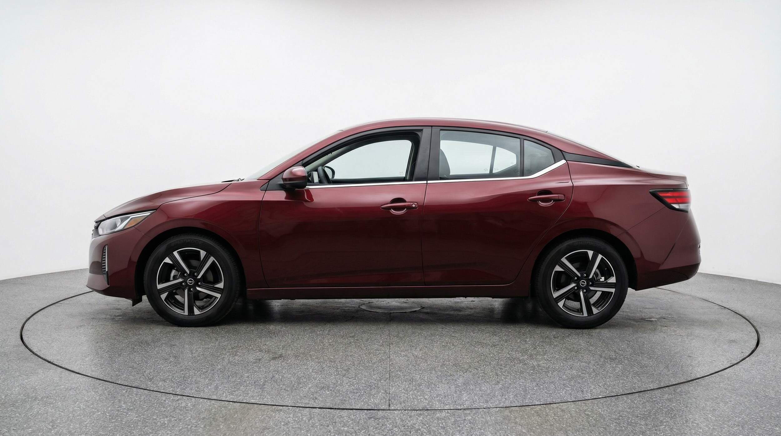 Thumbnail: 2025 Nissan Sentra - 4