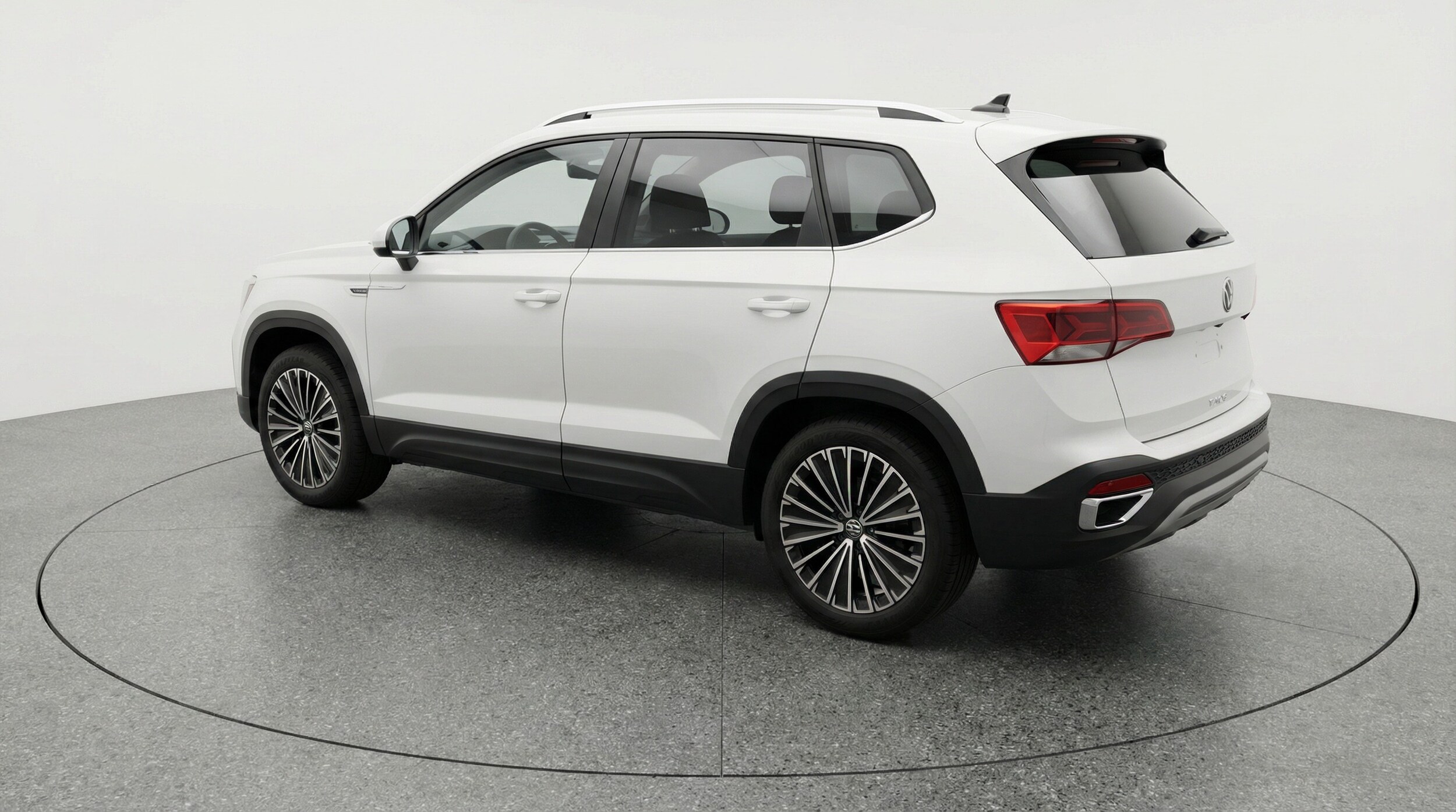 Thumbnail: 2025 Volkswagen Taos - 5