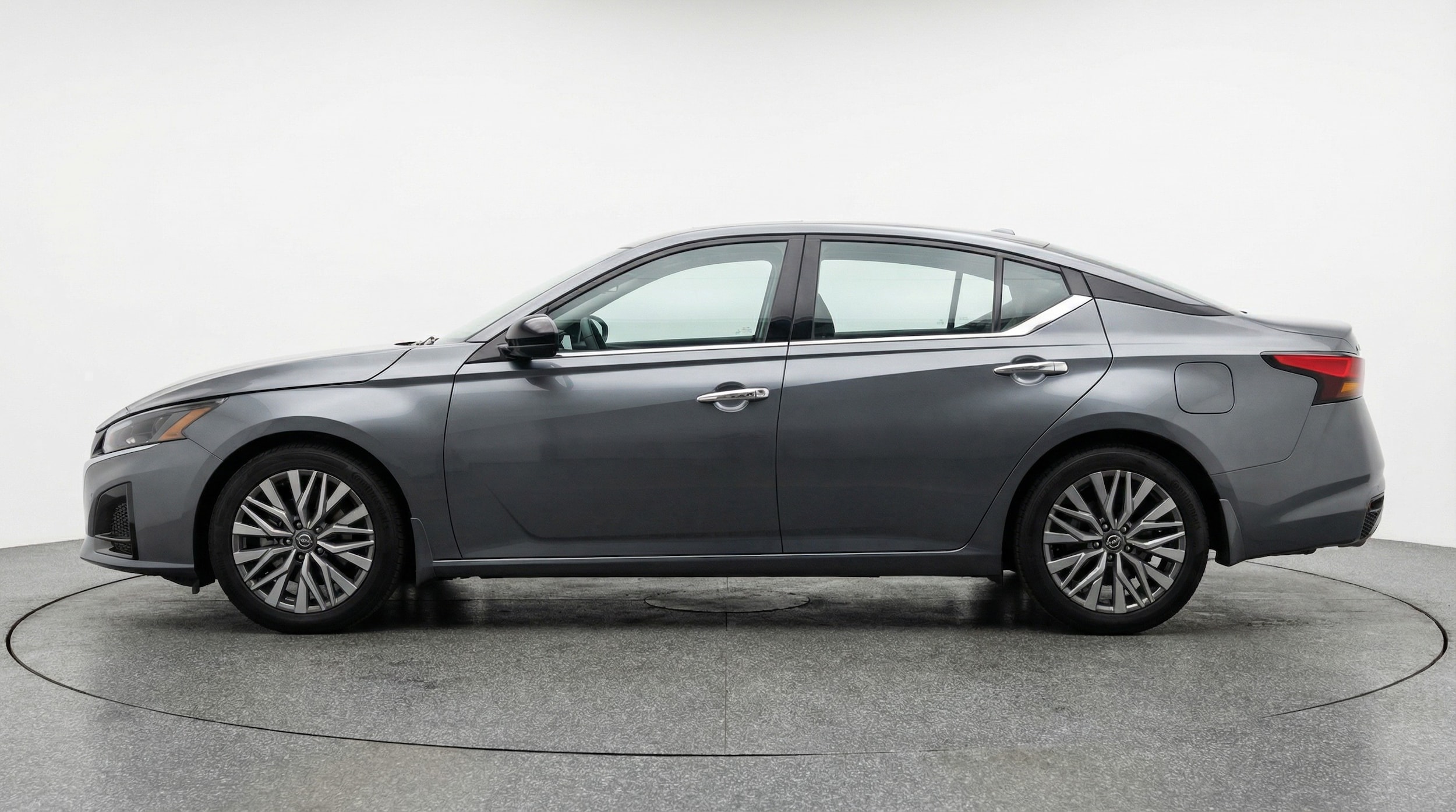 Thumbnail: 2025 Nissan Altima - 4