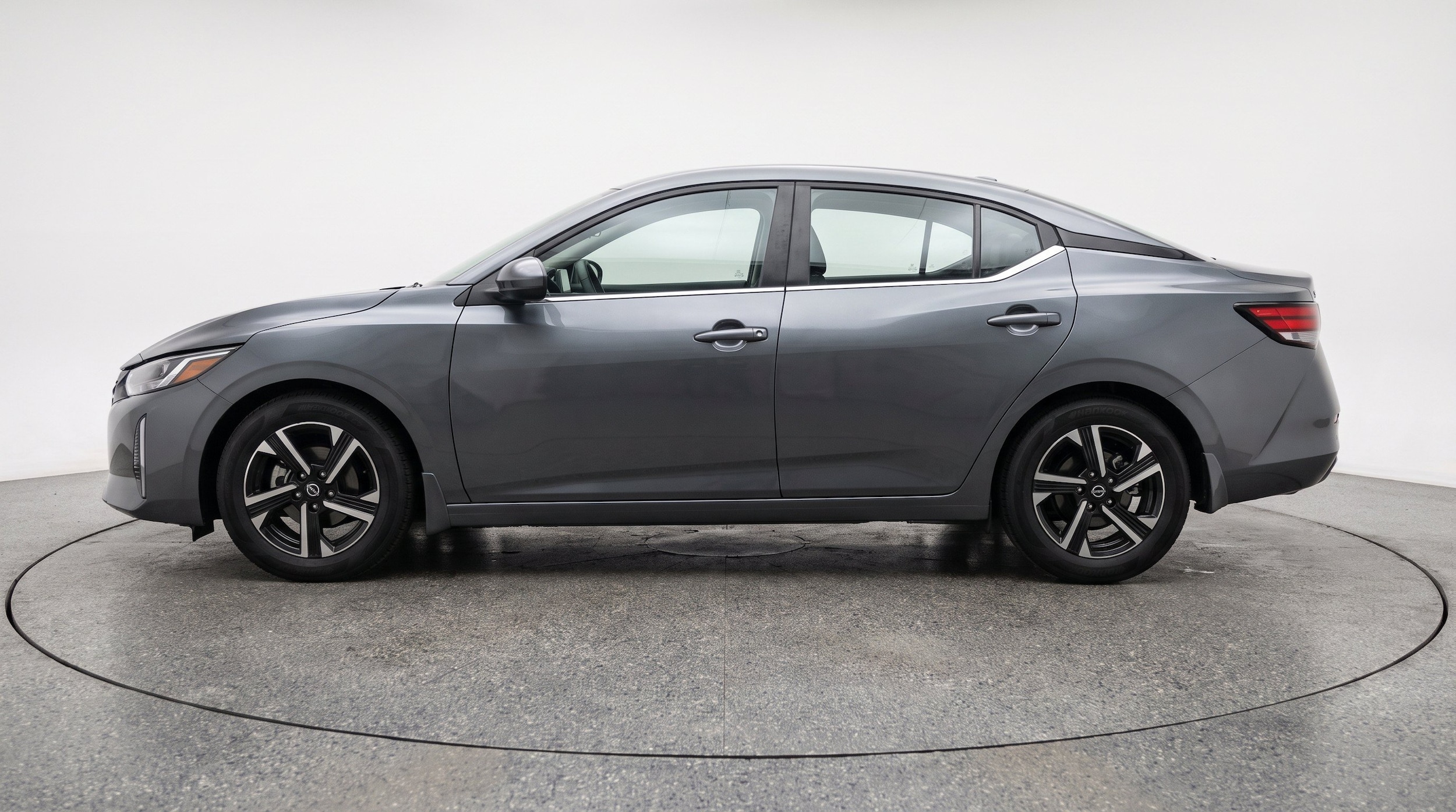 Thumbnail: 2025 Nissan Sentra - 5