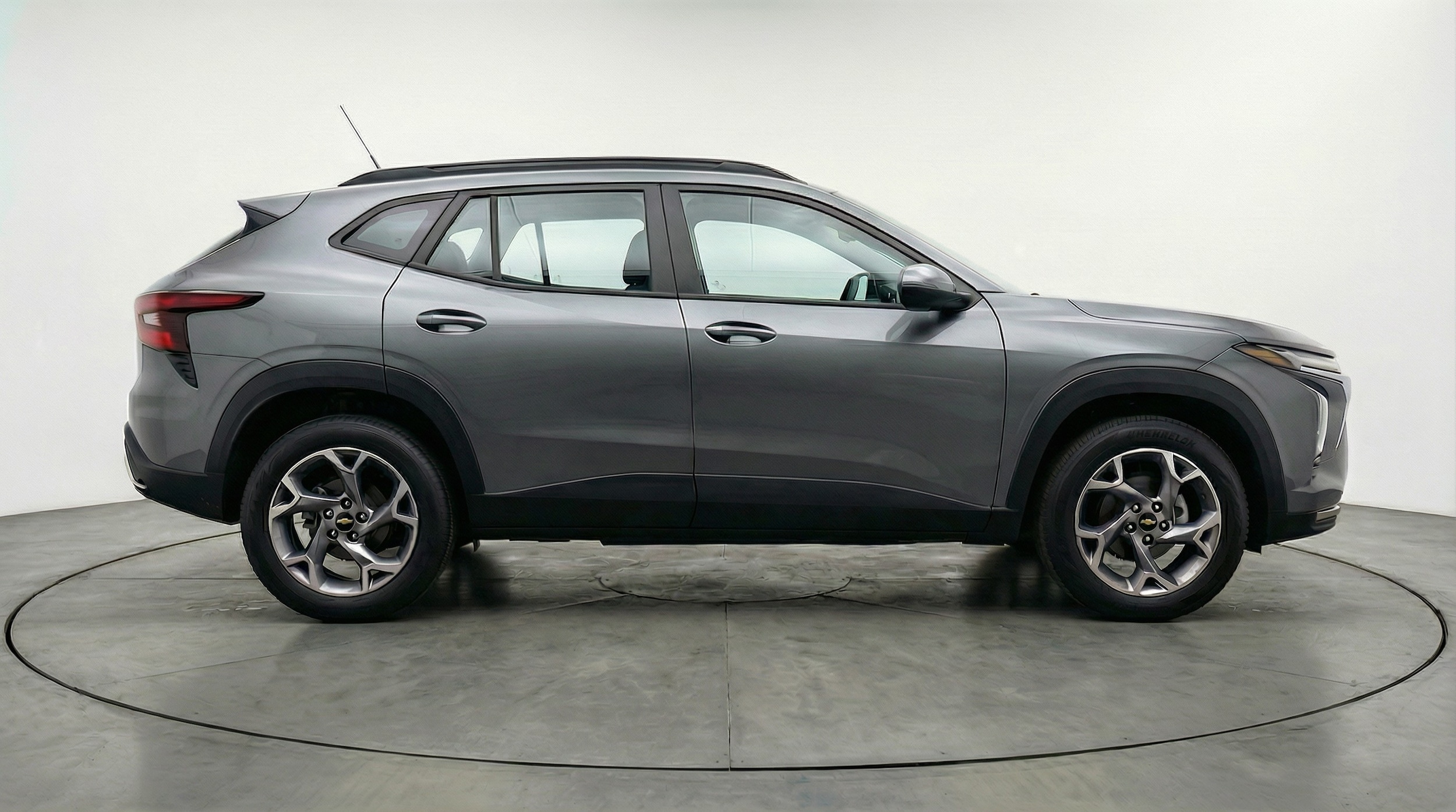 Thumbnail: 2025 Chevrolet Trax - 8