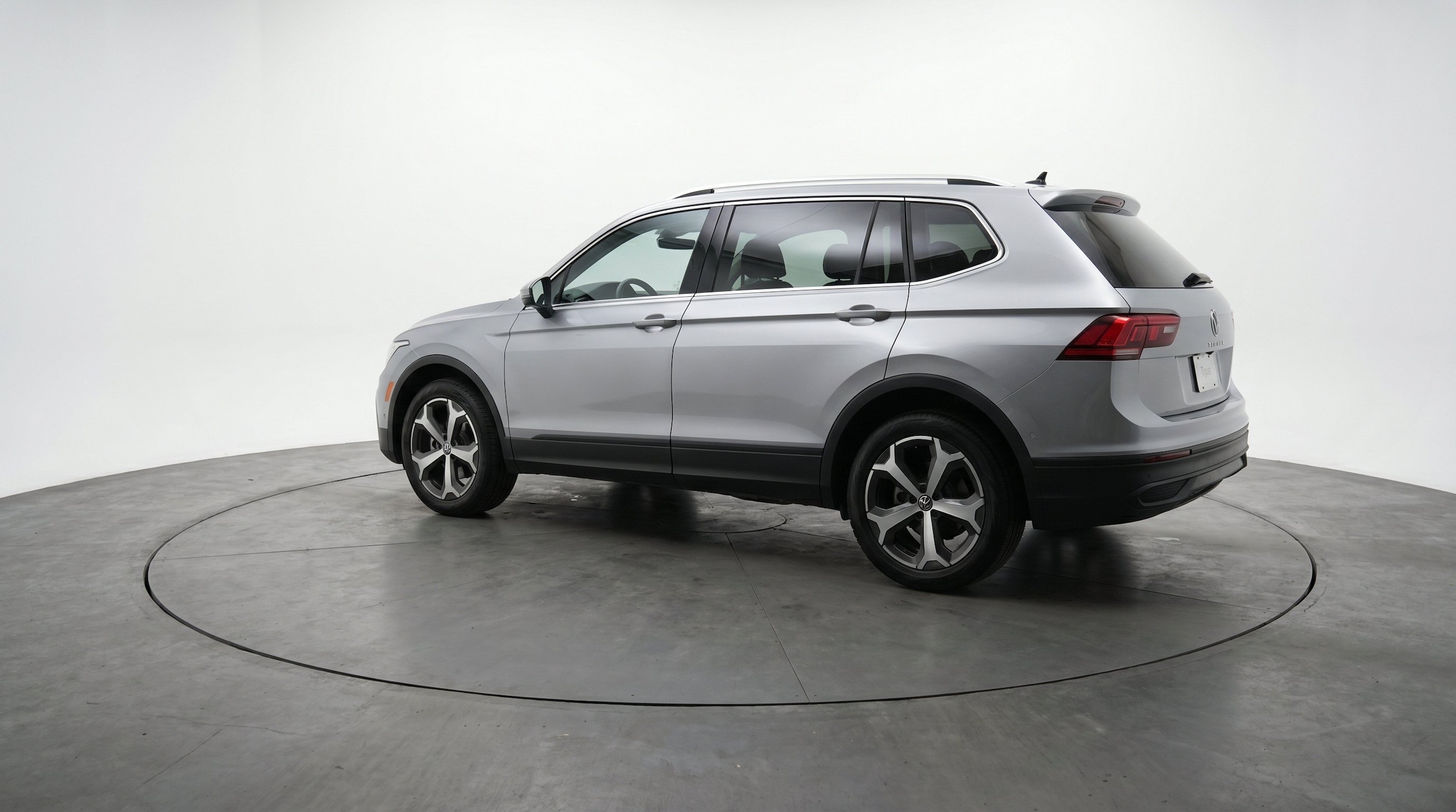 Thumbnail: 2026 Volkswagen Tiguan - 6