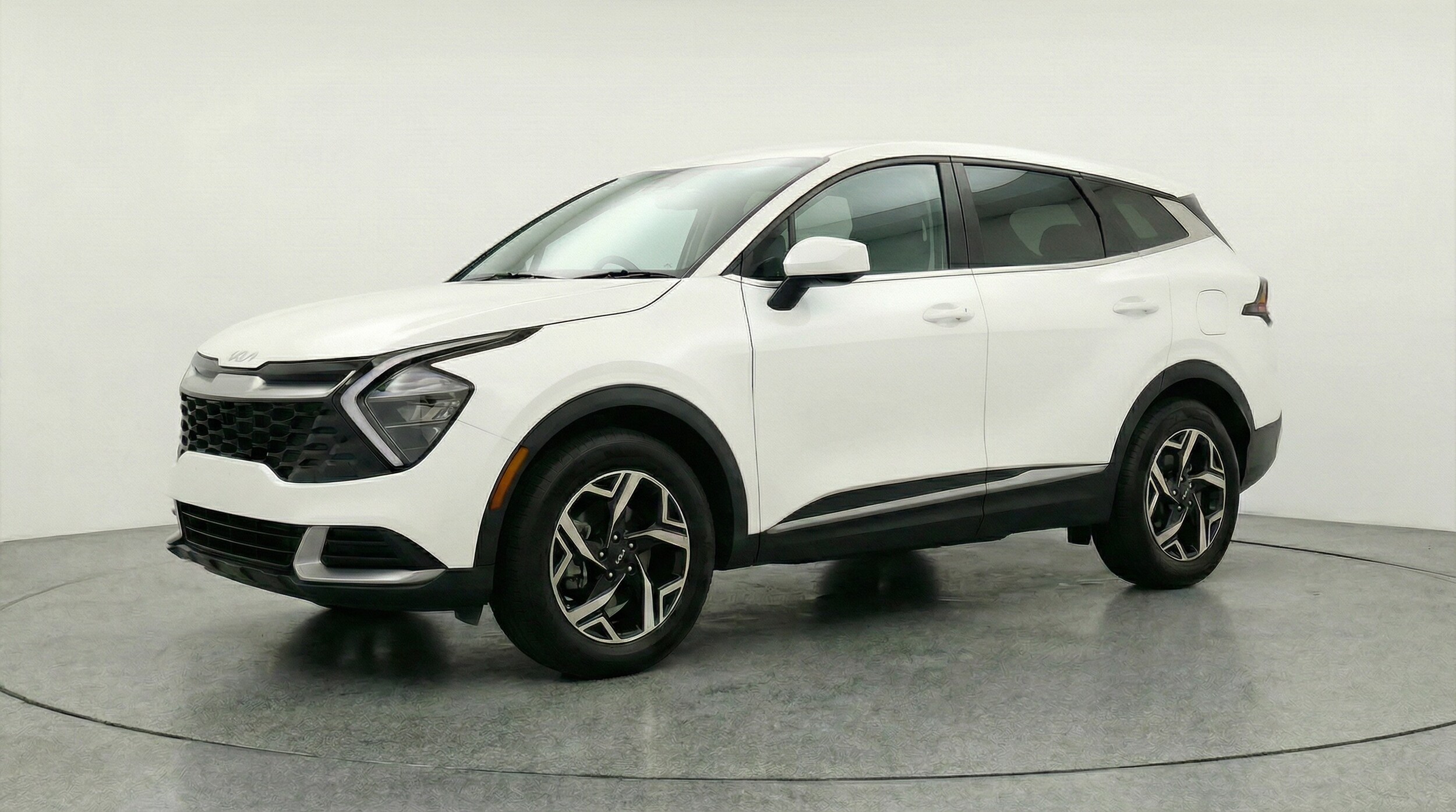 Thumbnail: 2025 Kia Sportage - 3