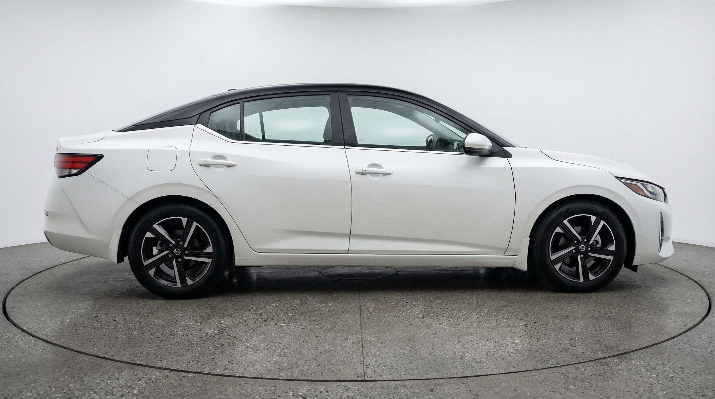 Thumbnail: 2025 Nissan Sentra - 8