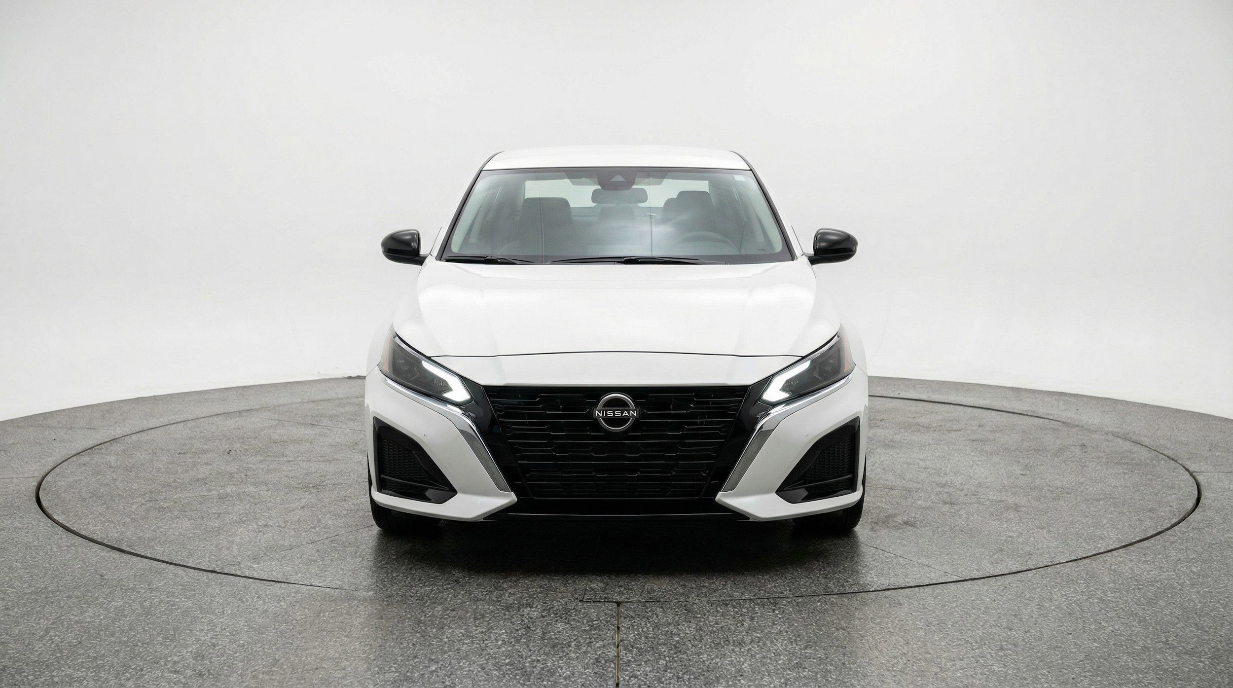 Thumbnail: 2025 Nissan Altima - 2