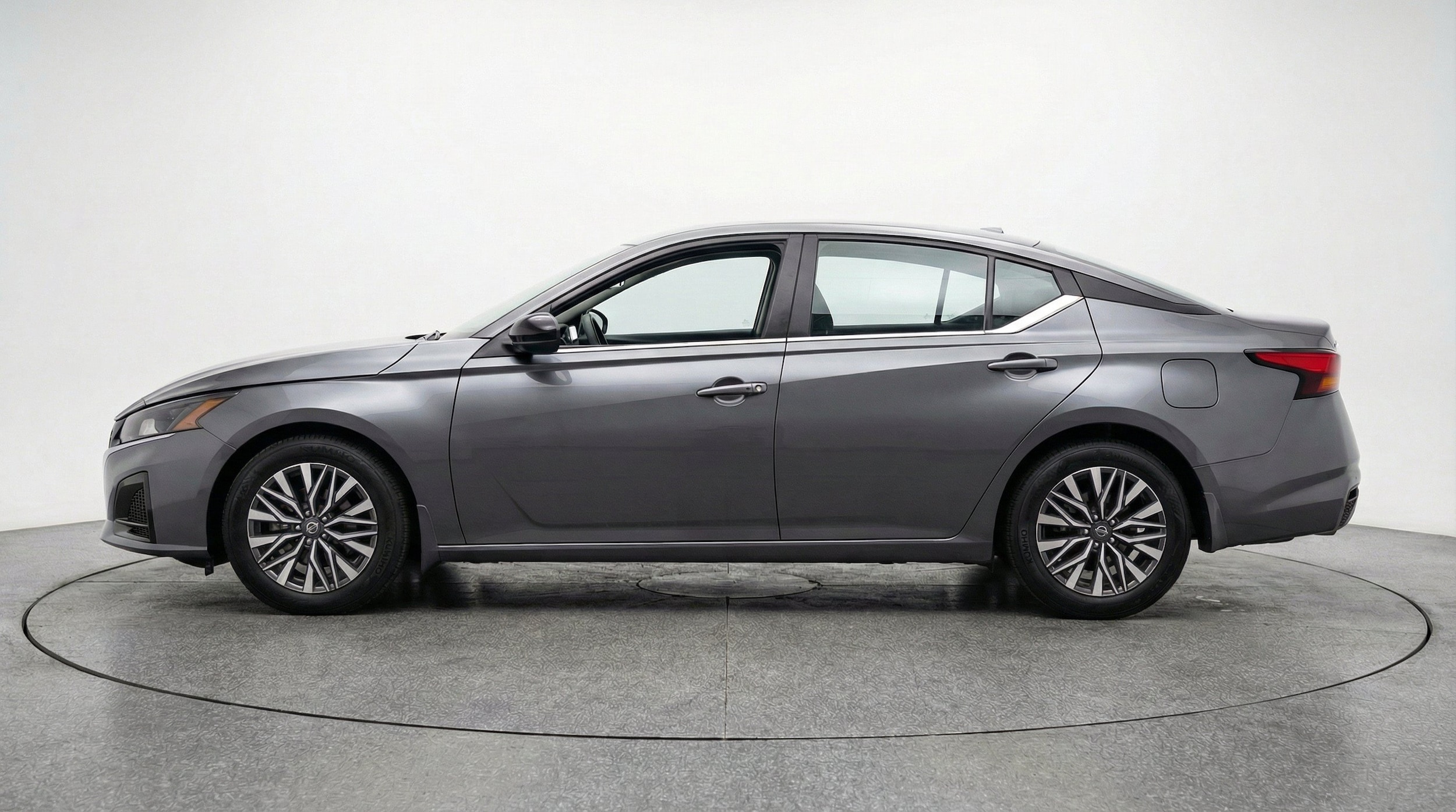 Thumbnail: 2026 Nissan Altima - 5