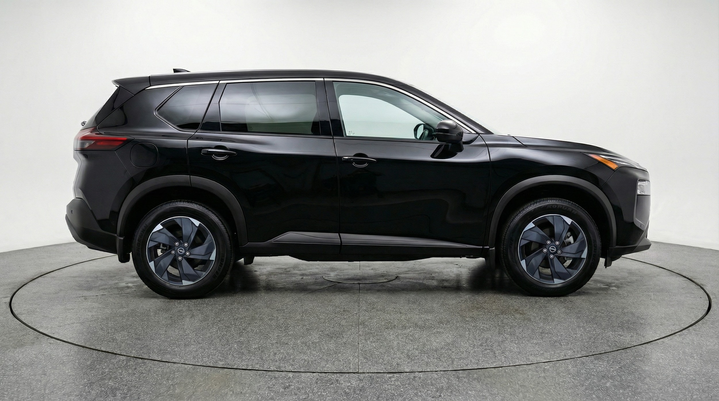 Thumbnail: 2025 Nissan Rogue - 8