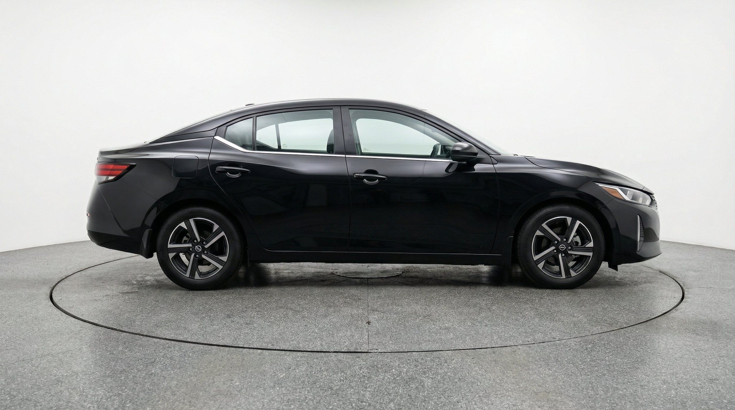 Thumbnail: 2025 Nissan Sentra - 11