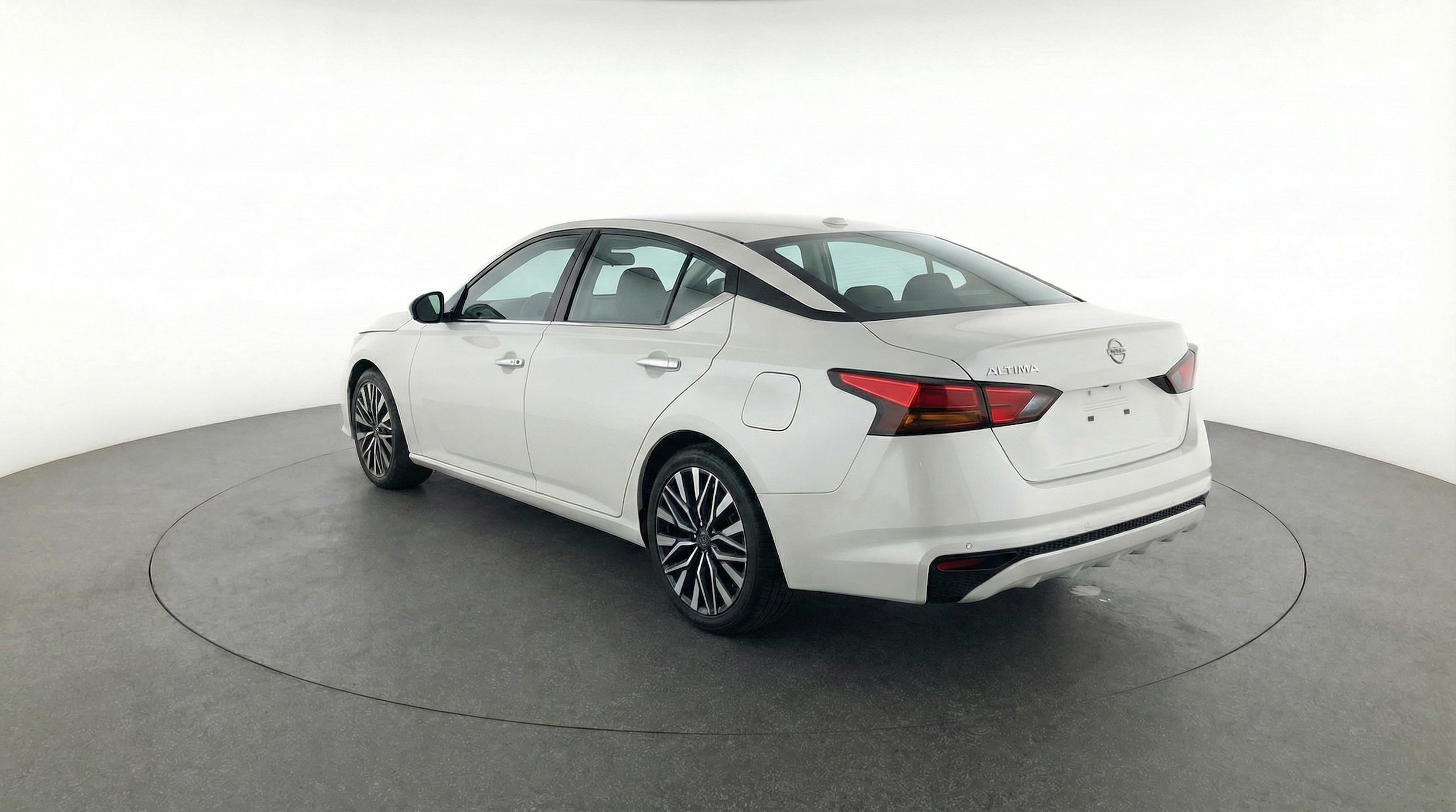 Thumbnail: 2025 Nissan Altima - 5