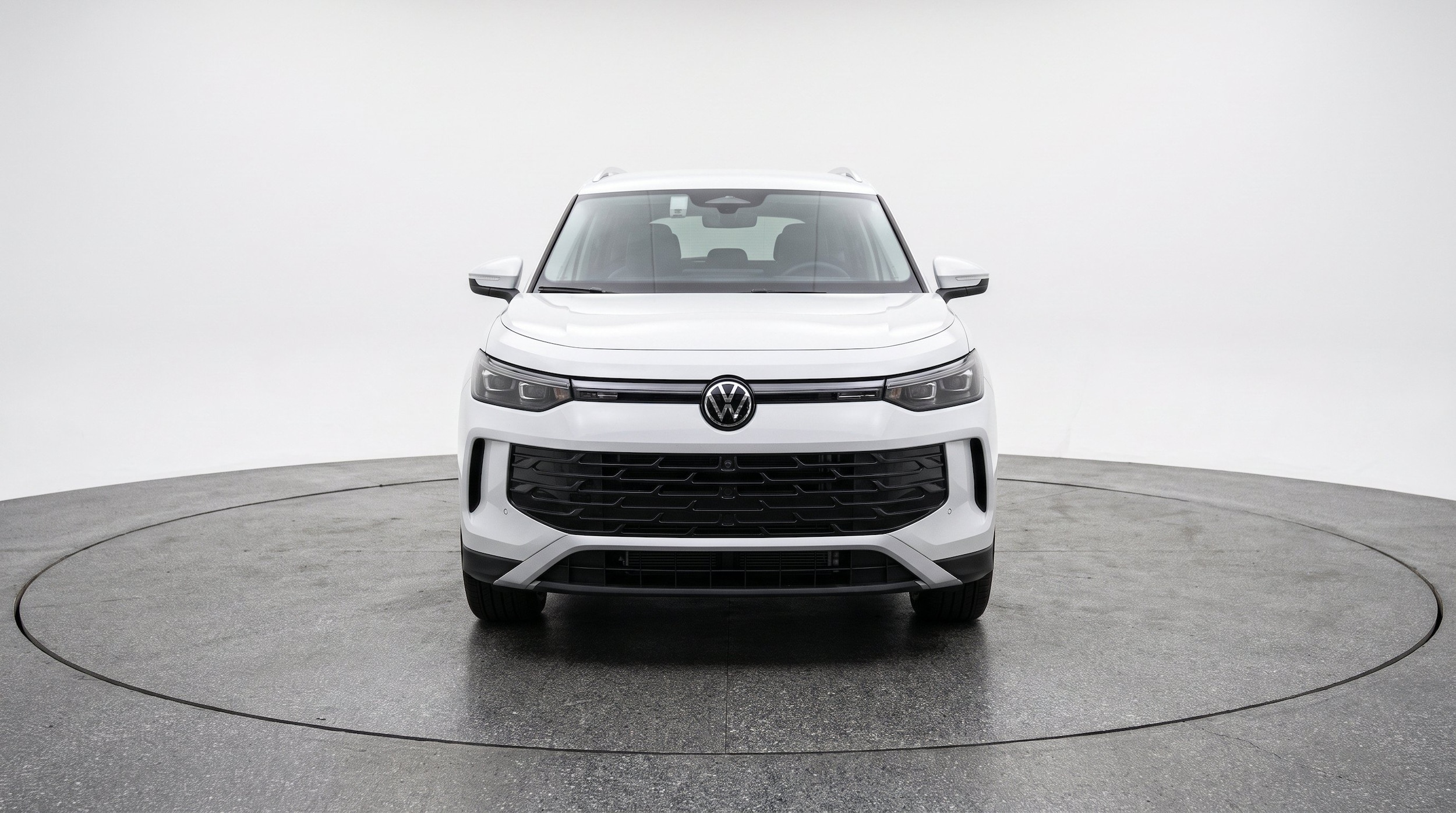 Thumbnail: 2026 Volkswagen Tiguan - 2