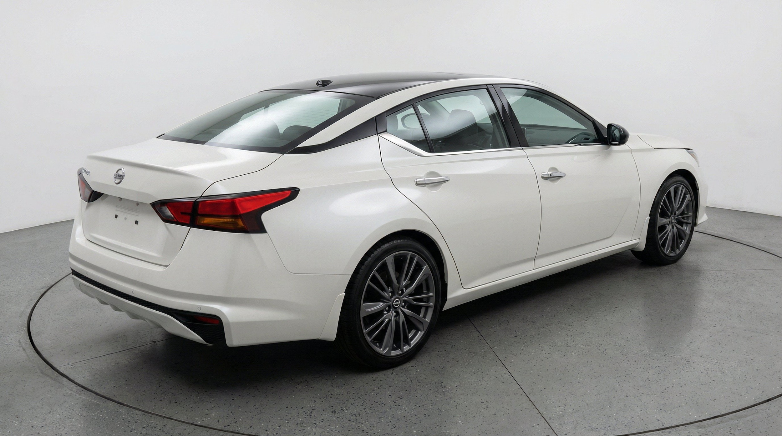 Thumbnail: 2025 Nissan Altima - 9