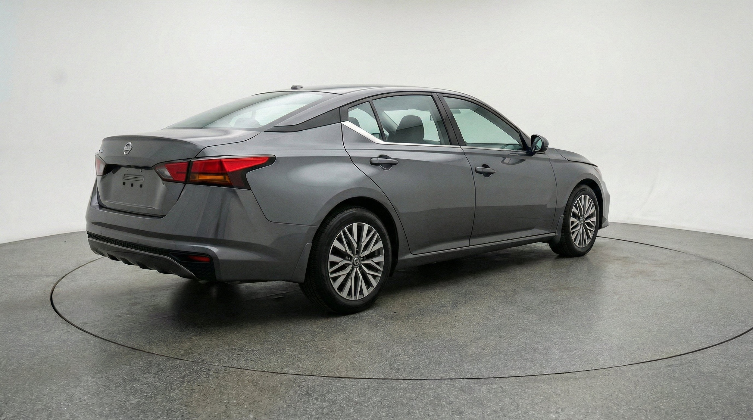 Thumbnail: 2025 Nissan Altima - 9