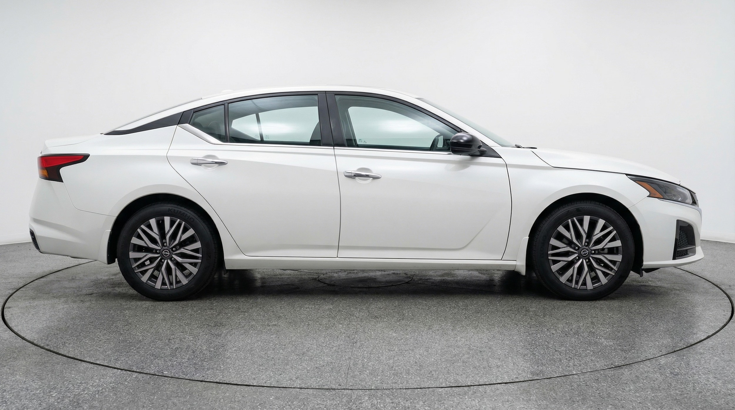 Thumbnail: 2025 Nissan Altima - 8