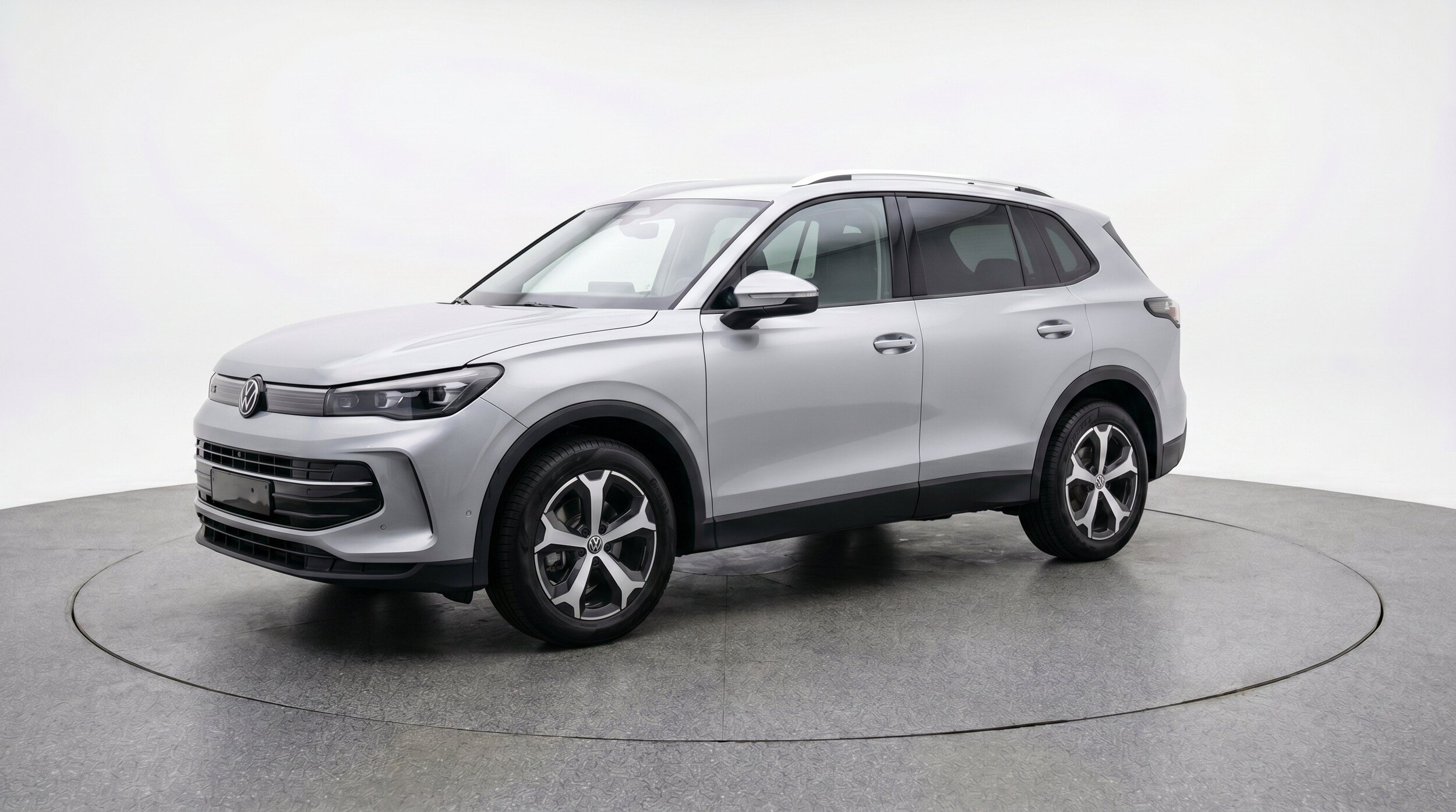 Thumbnail: 2026 Volkswagen Tiguan - 3