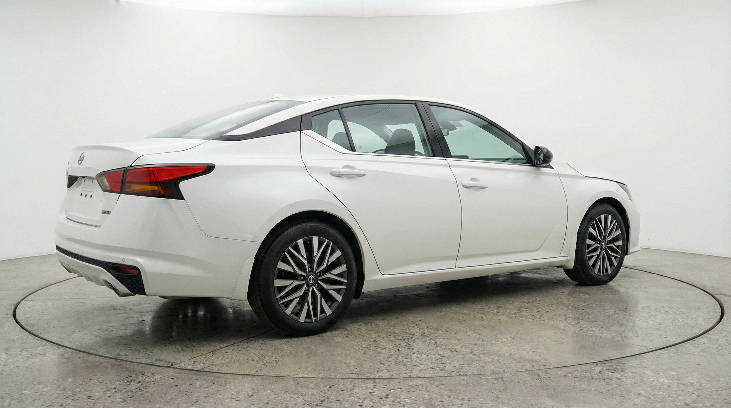 Thumbnail: 2025 Nissan Altima - 9