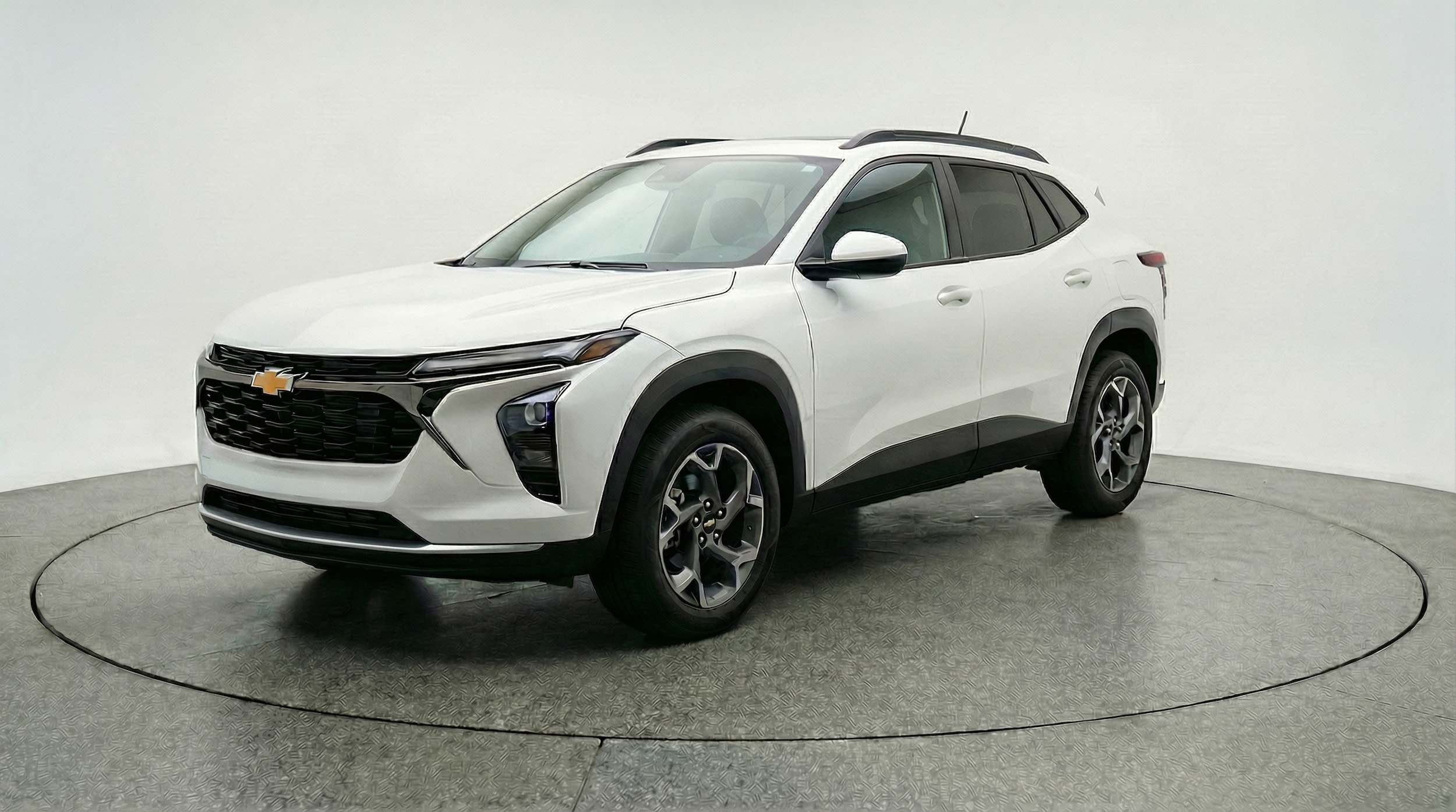 Thumbnail: 2025 Chevrolet Trax - 3