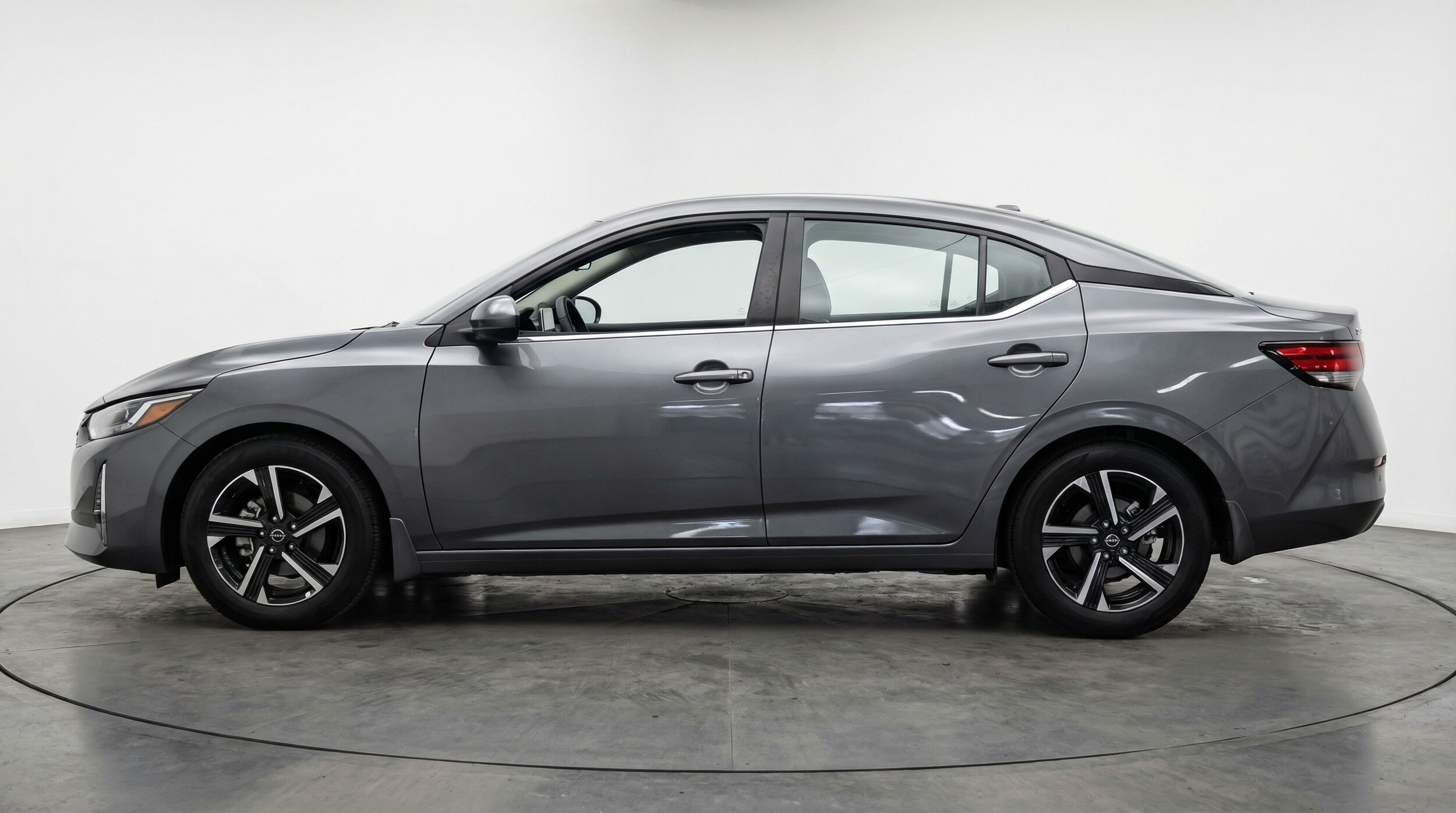 Thumbnail: 2025 Nissan Sentra - 4