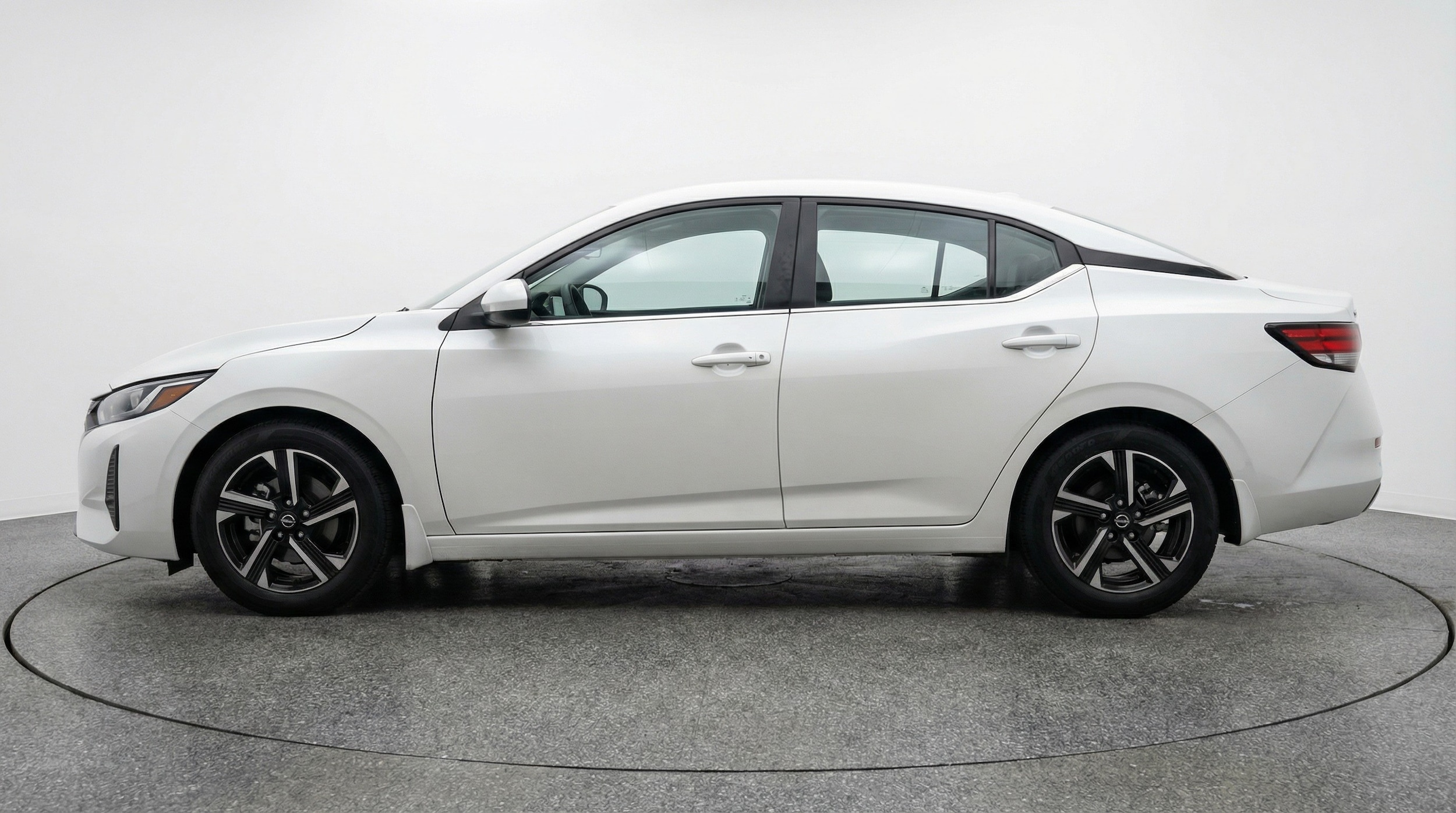 Thumbnail: 2025 Nissan Sentra - 4