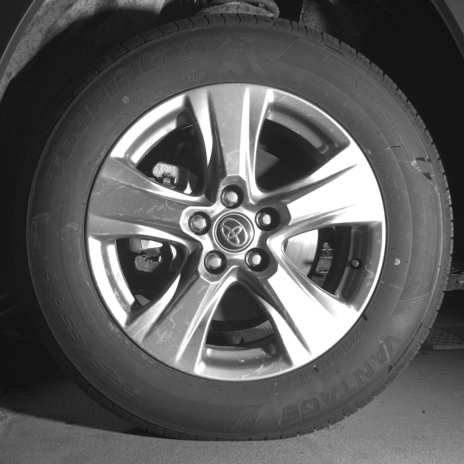 Thumbnail: 2025 Toyota RAV4 - 9