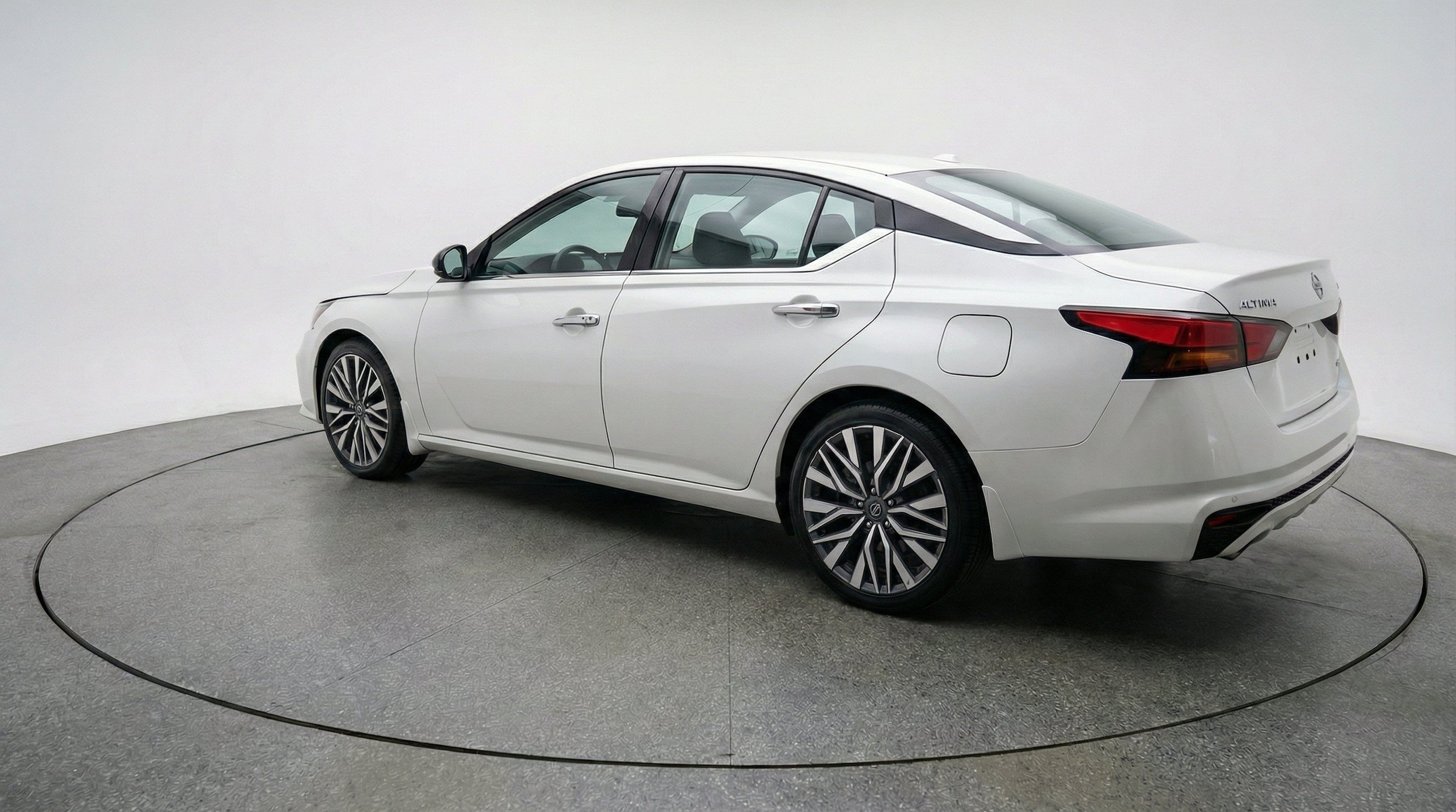 Thumbnail: 2025 Nissan Altima - 6