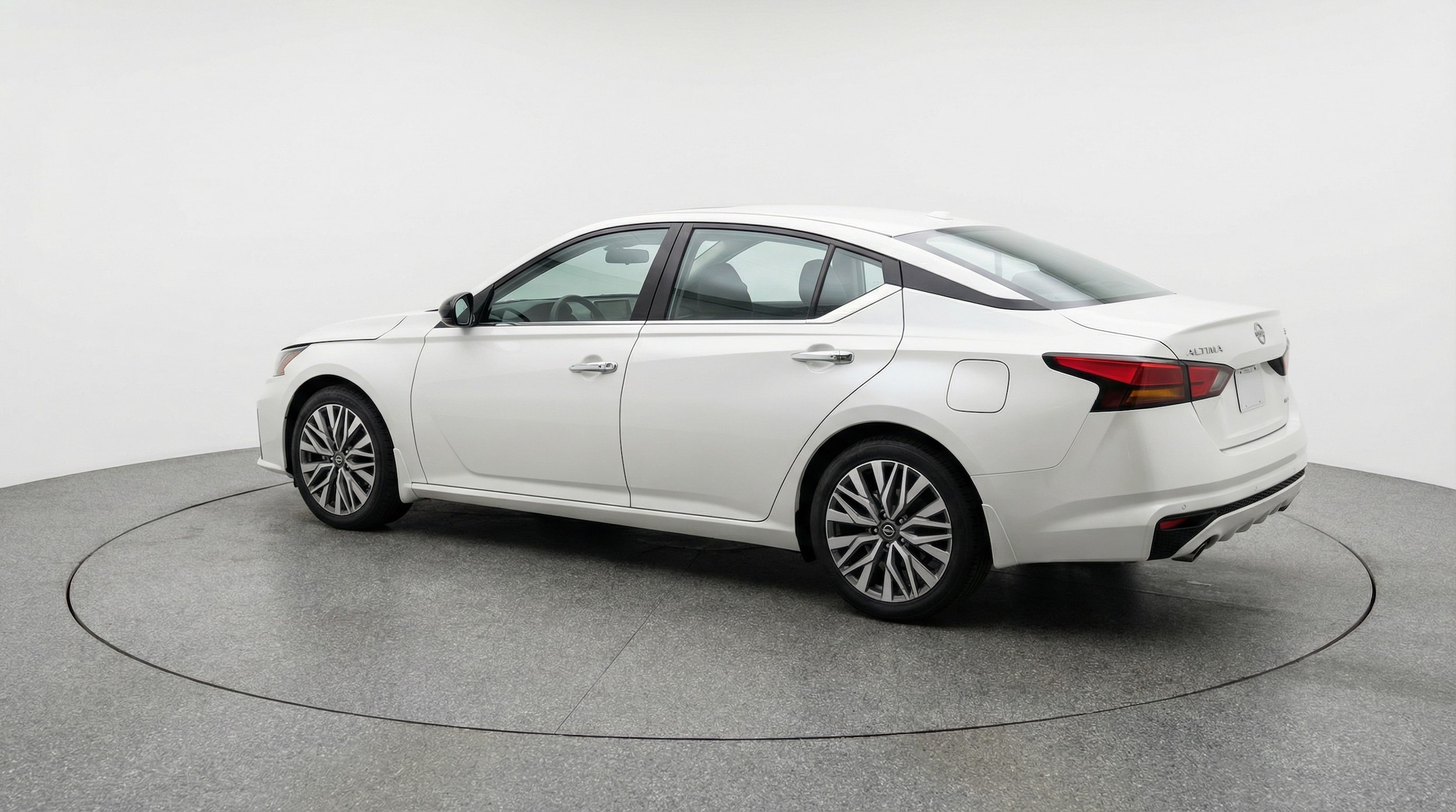 Thumbnail: 2025 Nissan Altima - 5