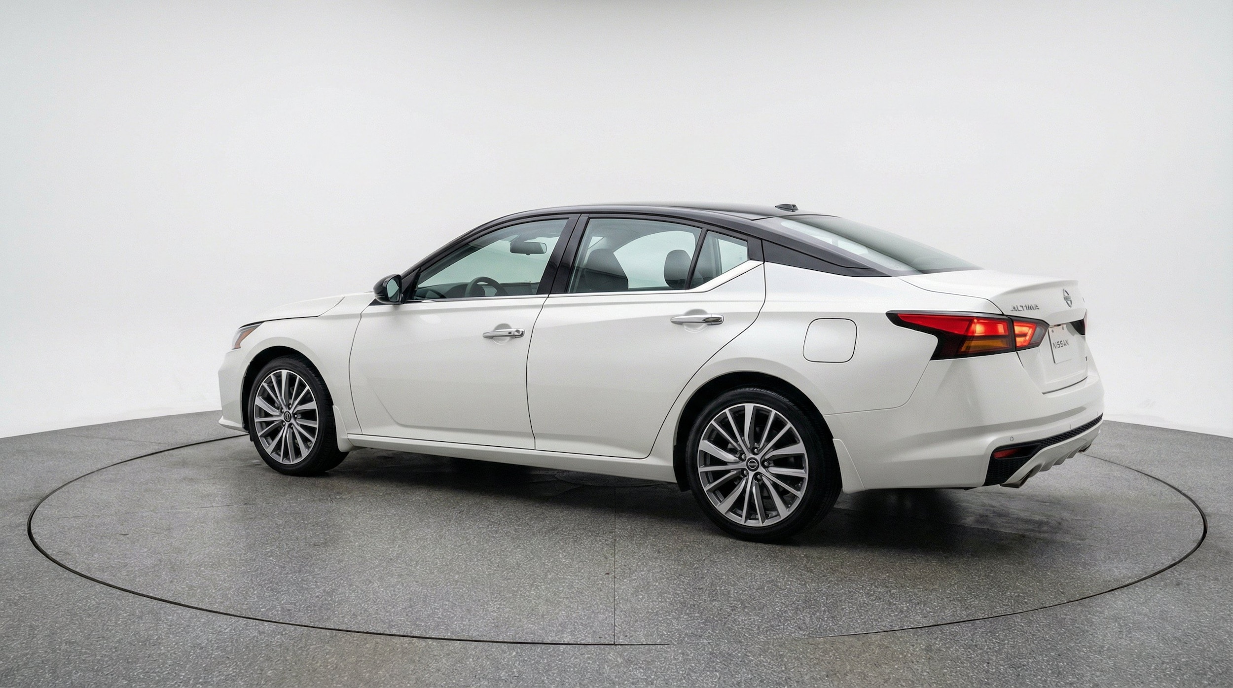 Thumbnail: 2025 Nissan Altima - 6
