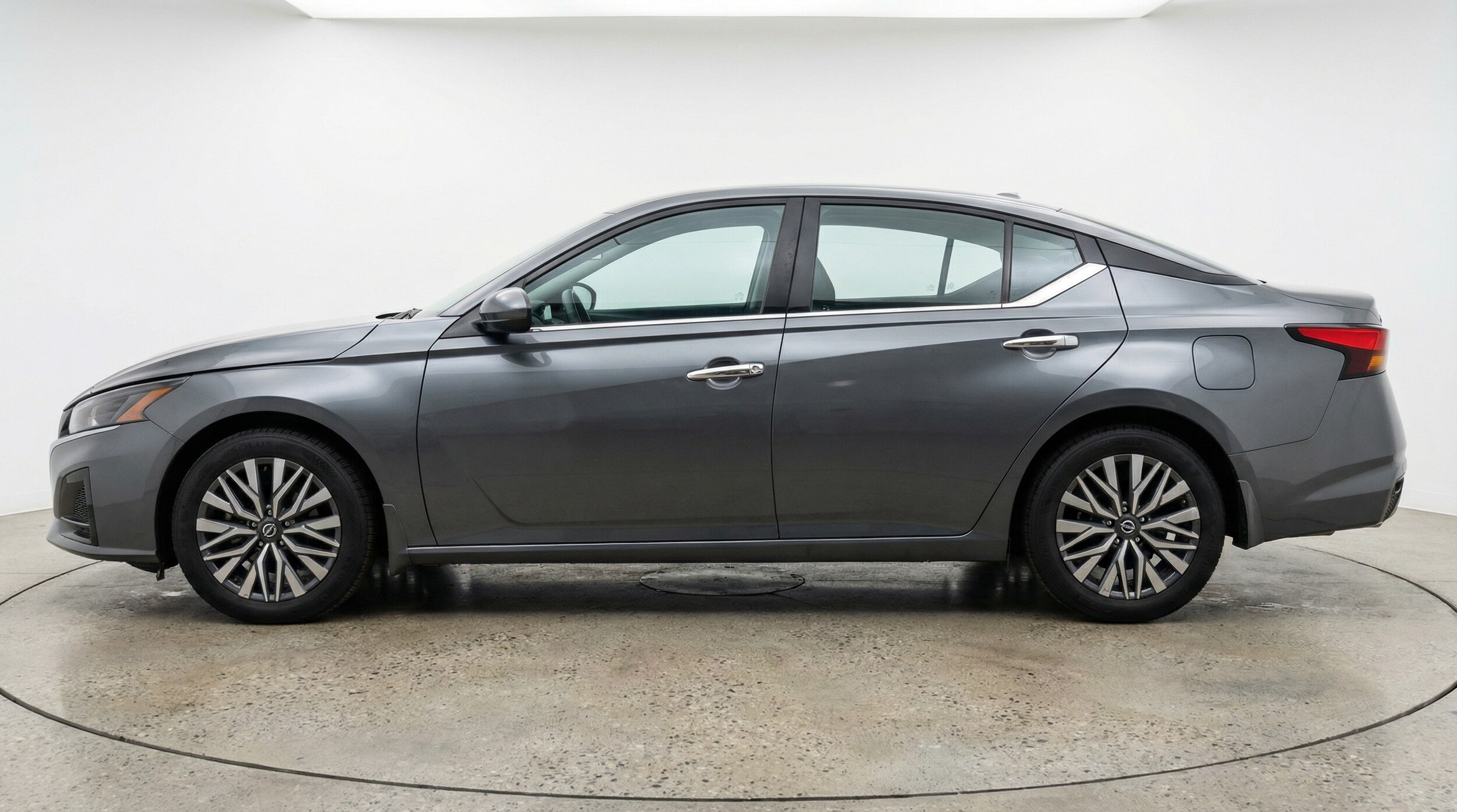 Thumbnail: 2025 Nissan Altima - 4