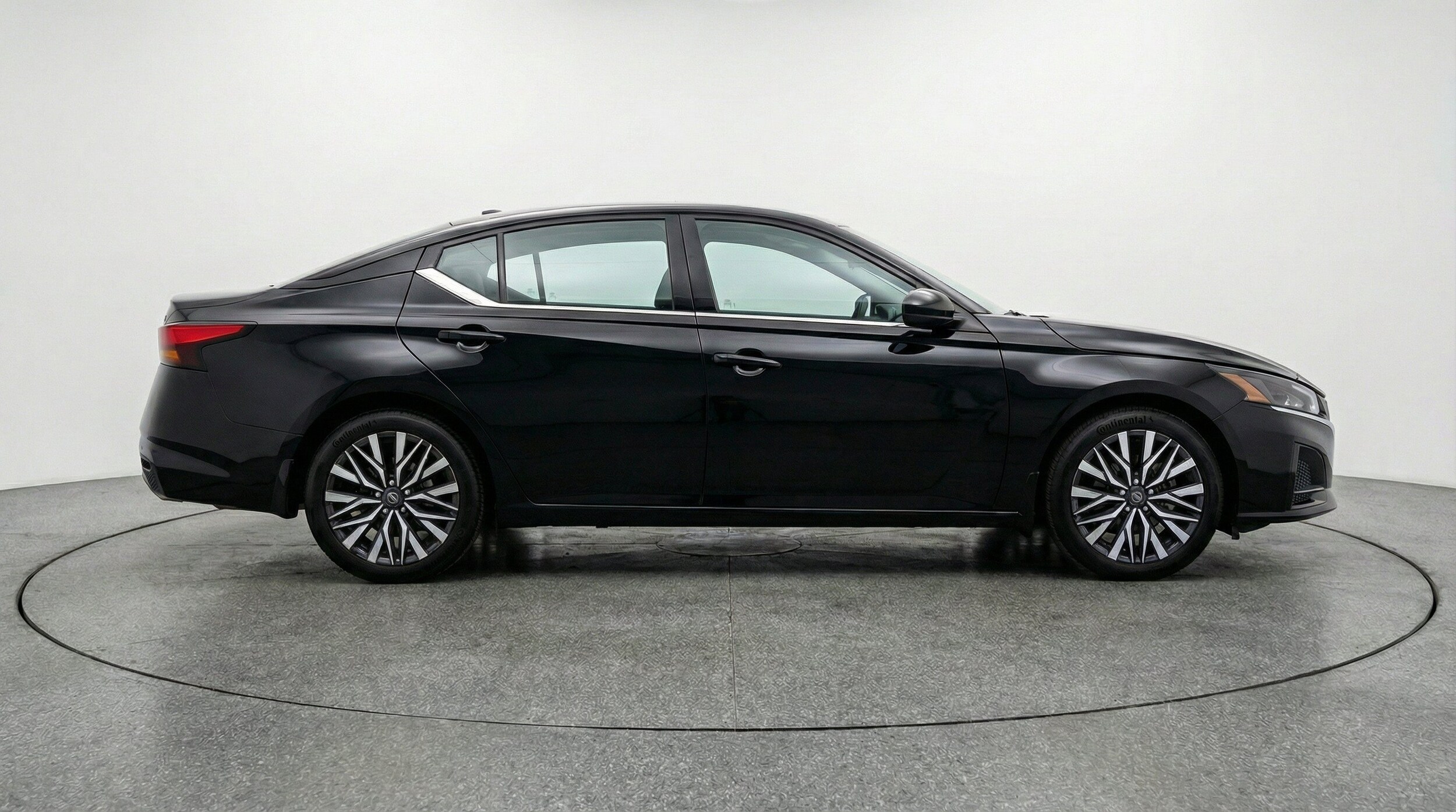 Thumbnail: 2025 Nissan Altima - 11