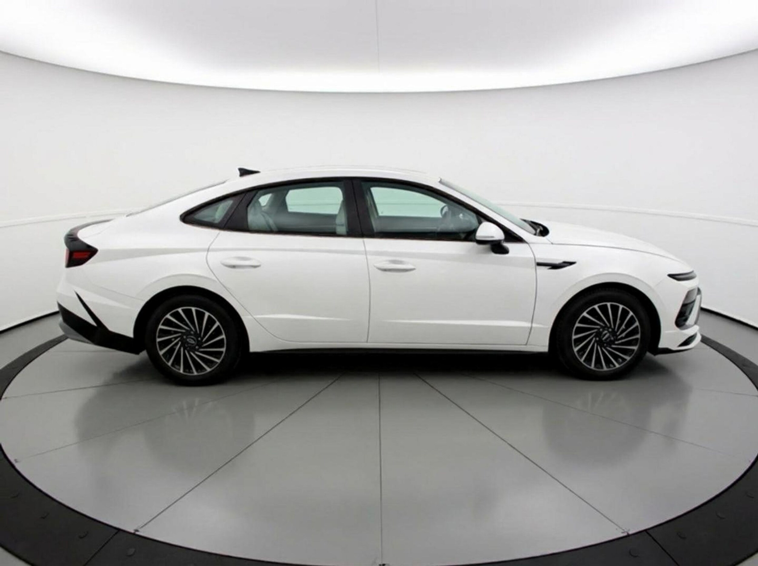 Thumbnail: 2025 Hyundai Sonata - 8