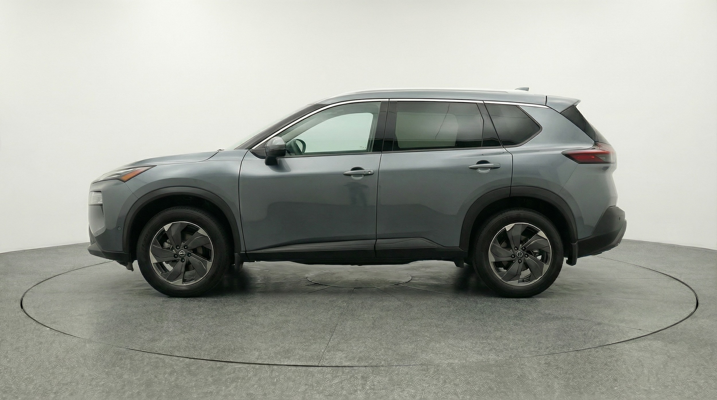 Thumbnail: 2025 Nissan Rogue - 4