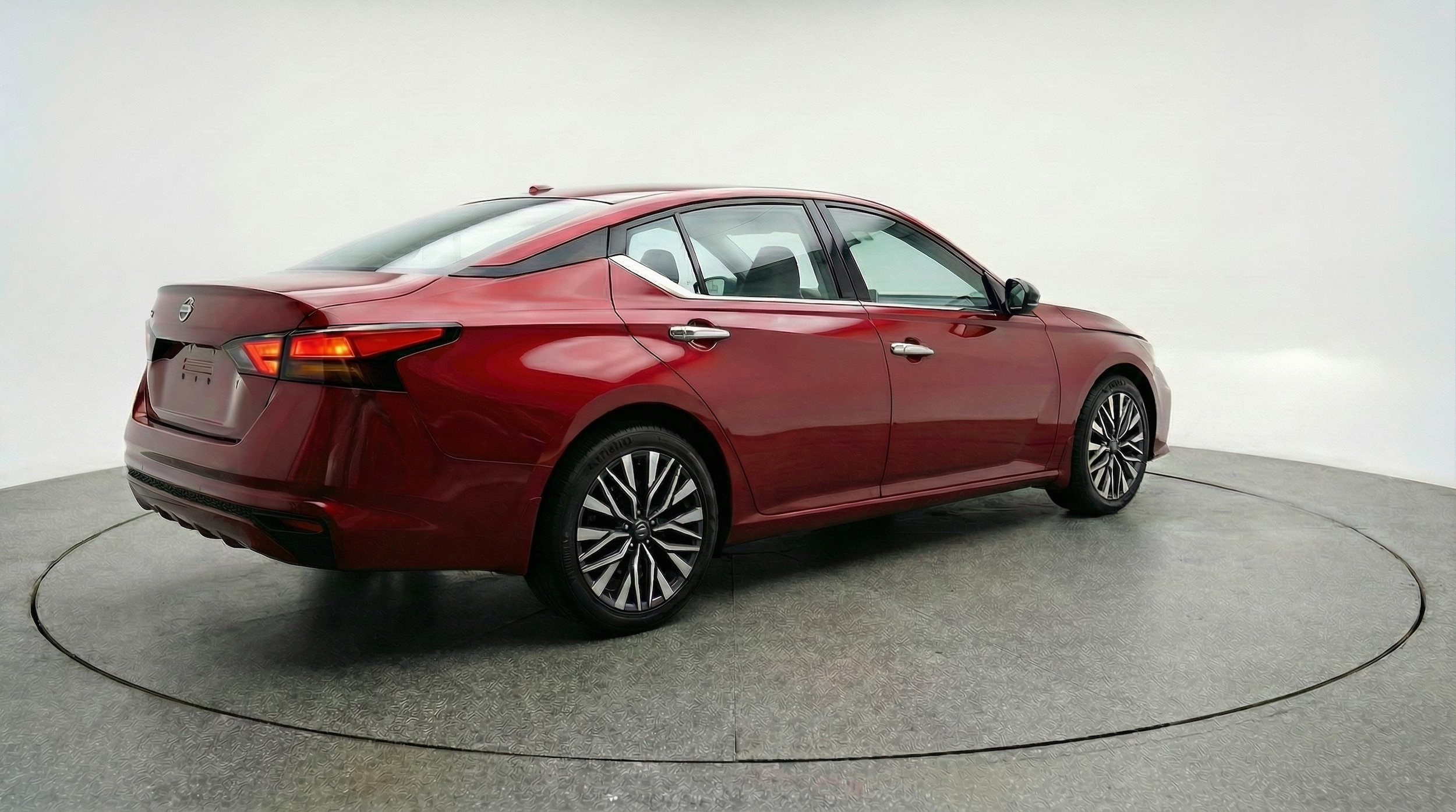 Thumbnail: 2025 Nissan Altima - 7