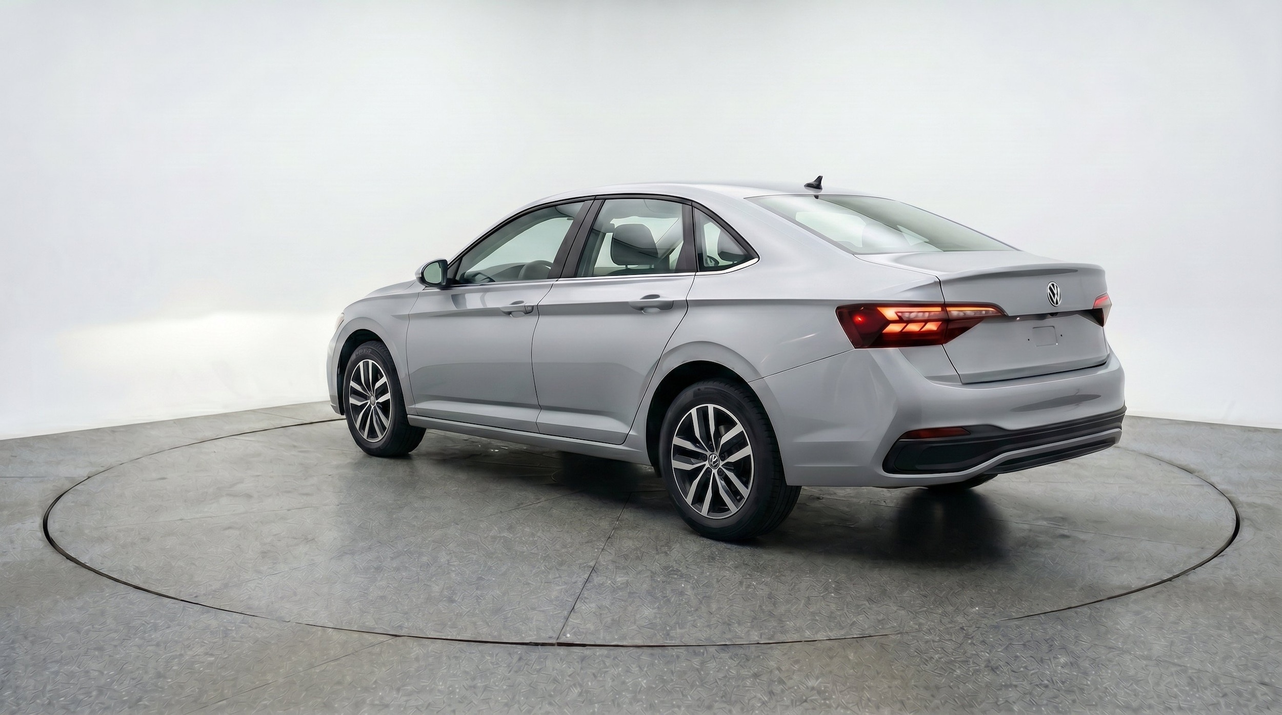 Thumbnail: 2025 Volkswagen Jetta - 6