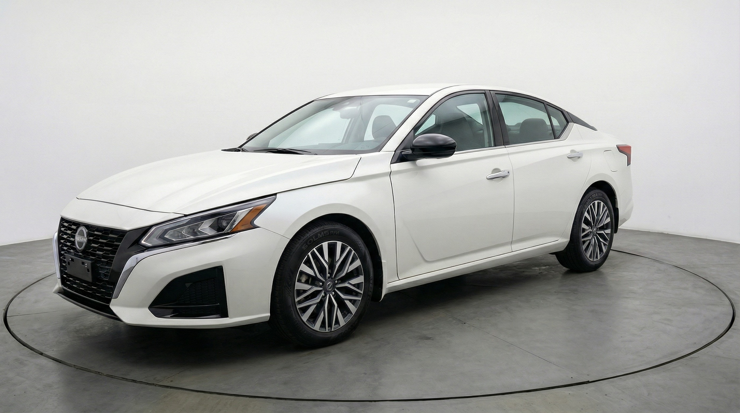 Thumbnail: 2025 Nissan Altima - 3