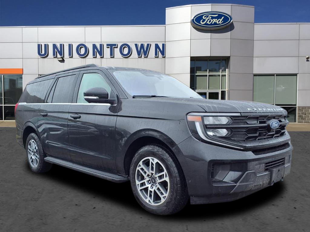 2025 Ford Expedition Active's photo