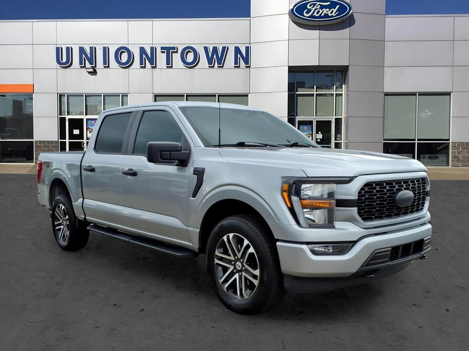 2023 Ford F-150 XL 4x4 SuperCrew 5-1/2 Box's photo