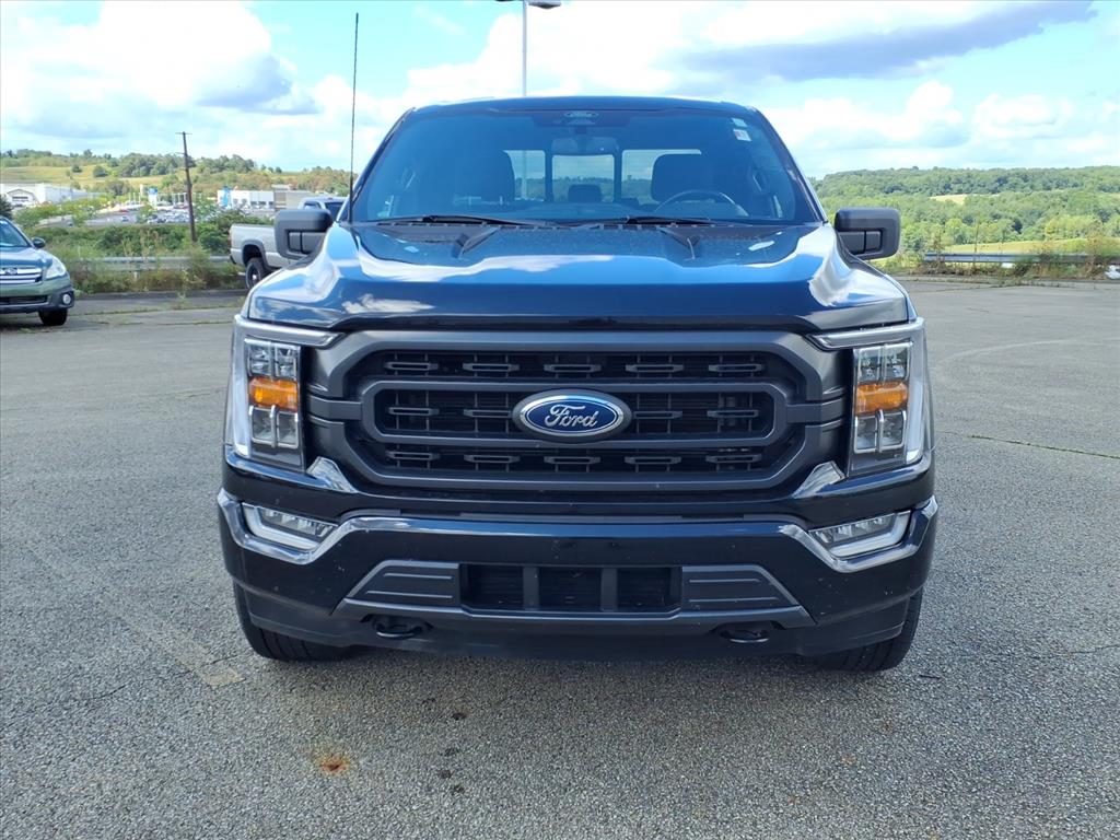 2022 Ford F-150 XLT photo 2