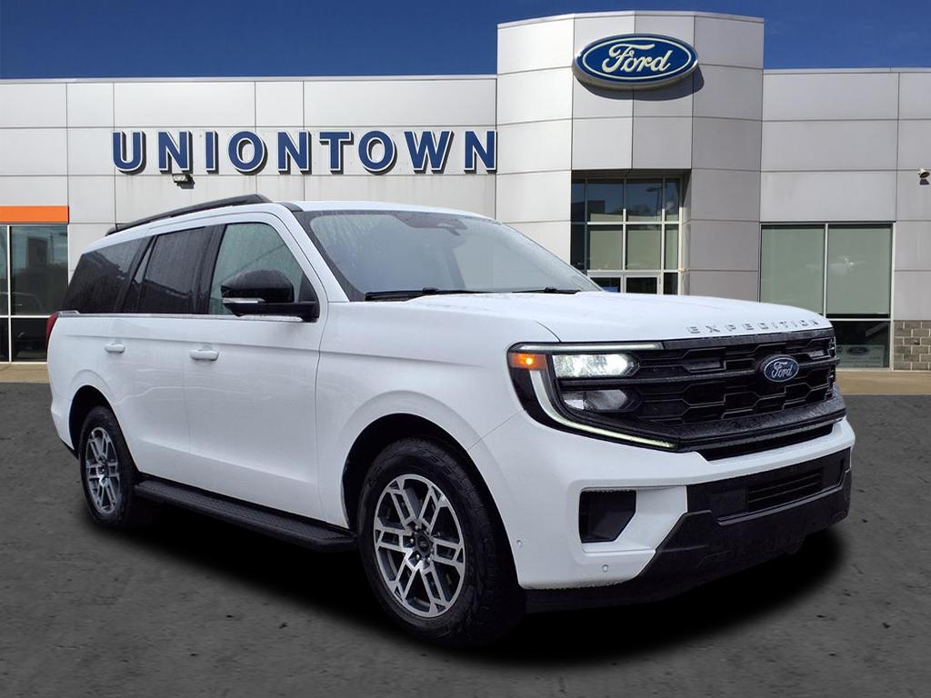 2025 Ford Expedition Active's photo