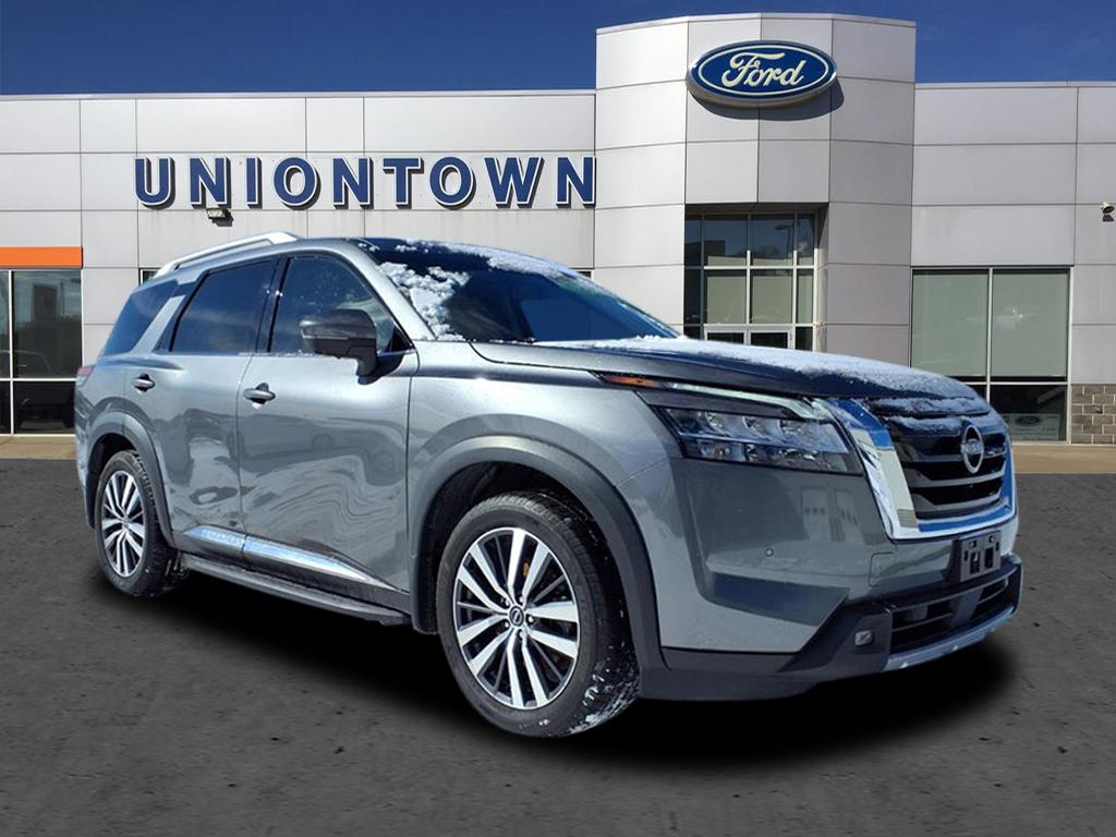 2022 Nissan Pathfinder Platinum