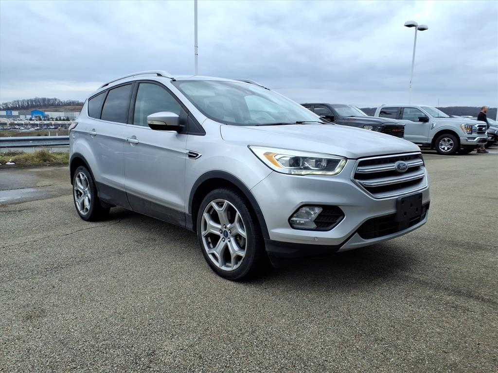 2017 Ford Escape Titanium's photo