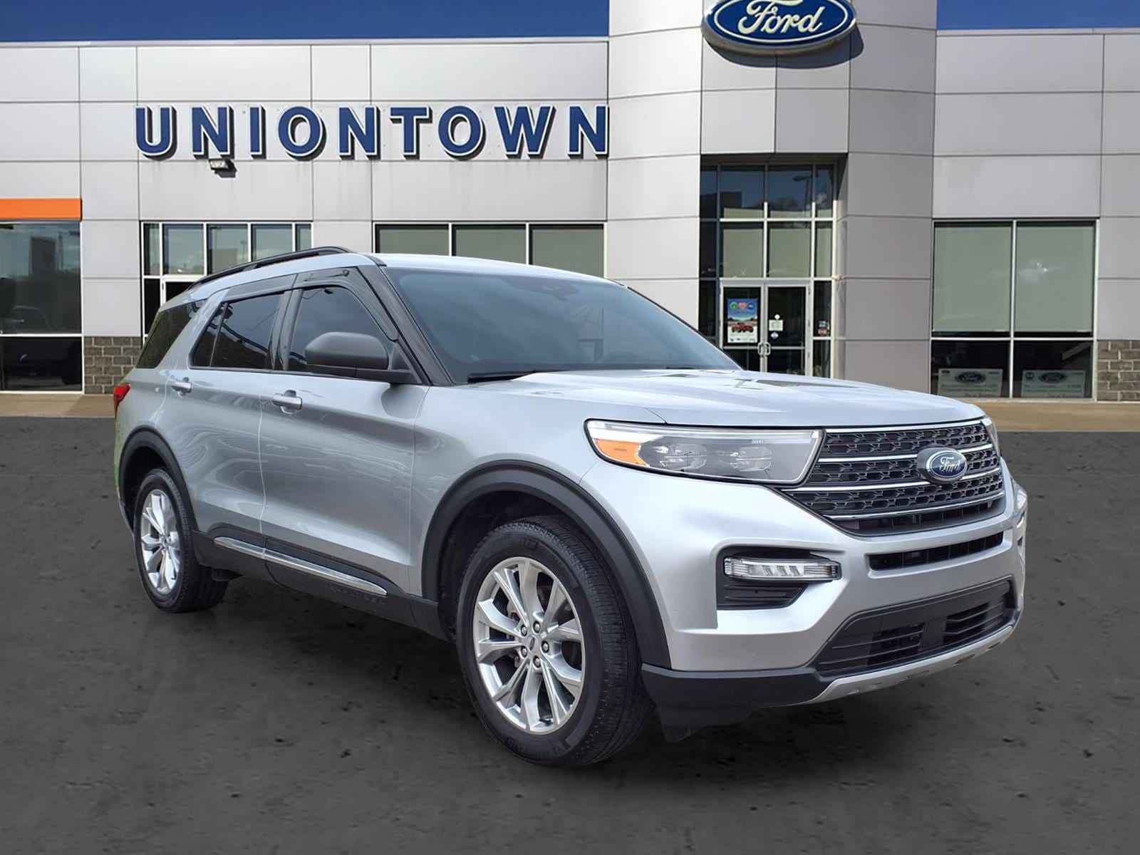 2023 Ford Explorer SUV 