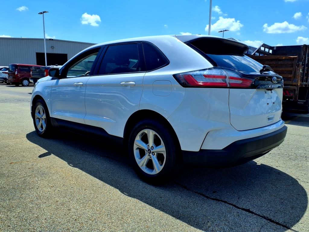 2022 Ford Edge SE photo 4