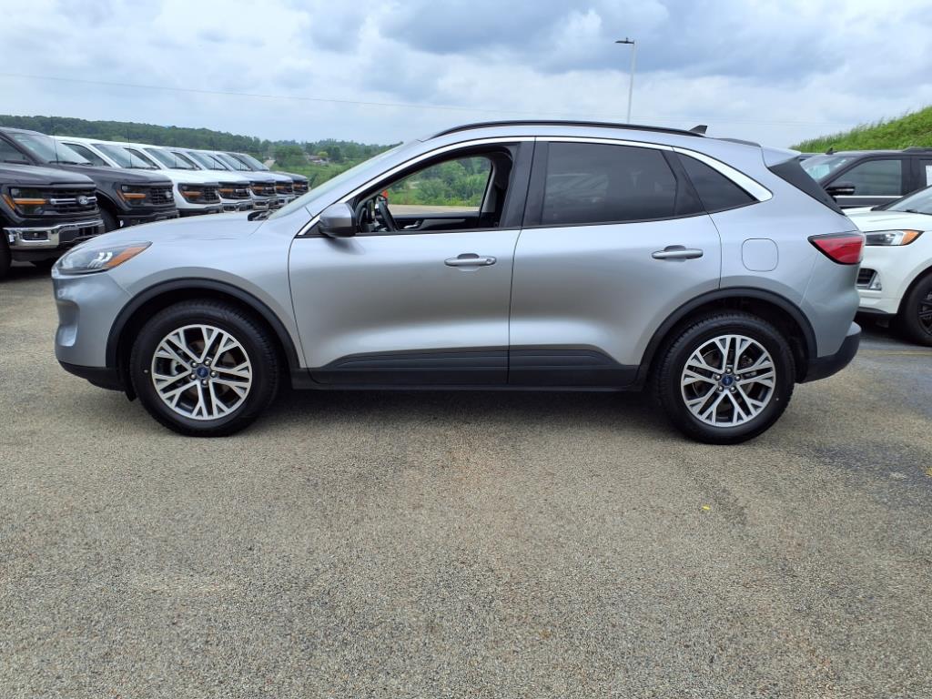 2021 Ford Escape SEL photo 3