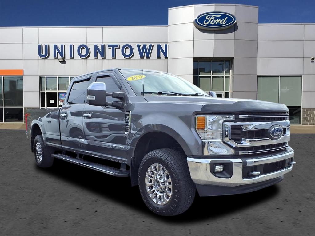 2022 Ford F-350 Super Duty XLT's photo