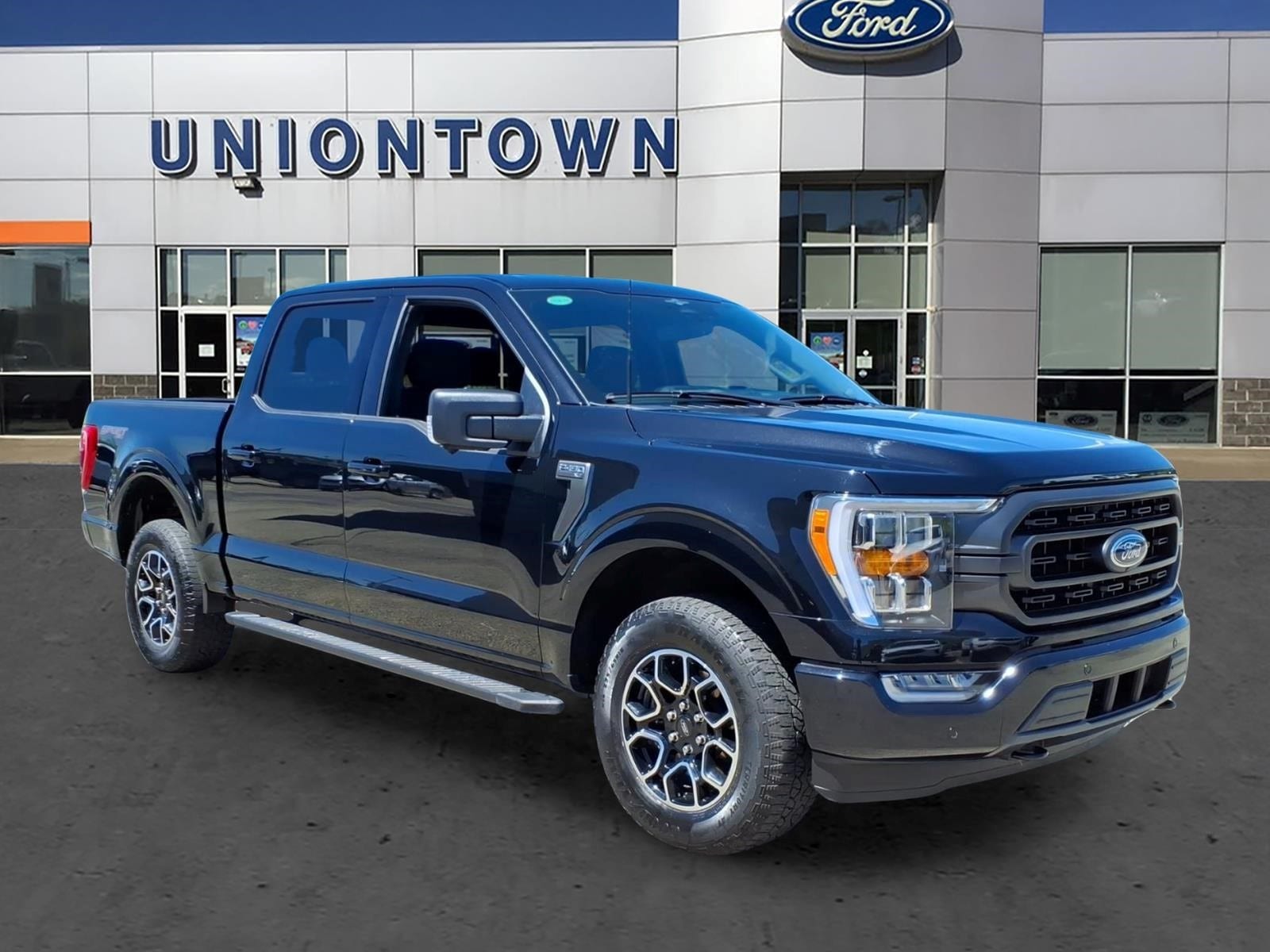 2023 Ford F-150 XLT 4x4 SuperCrew 5-1/2 Box's photo